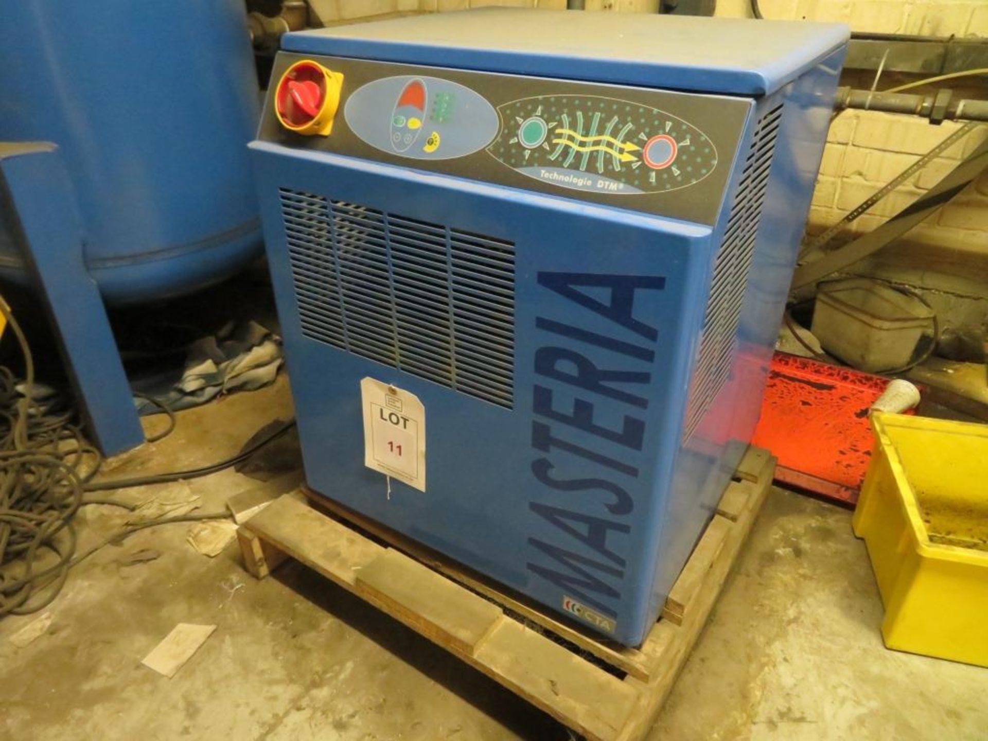 Abac Smart 2508 plus 8 bar compressor, Model: SM25, Serial No. 1441840001, with Masteria air dryer - Image 6 of 7