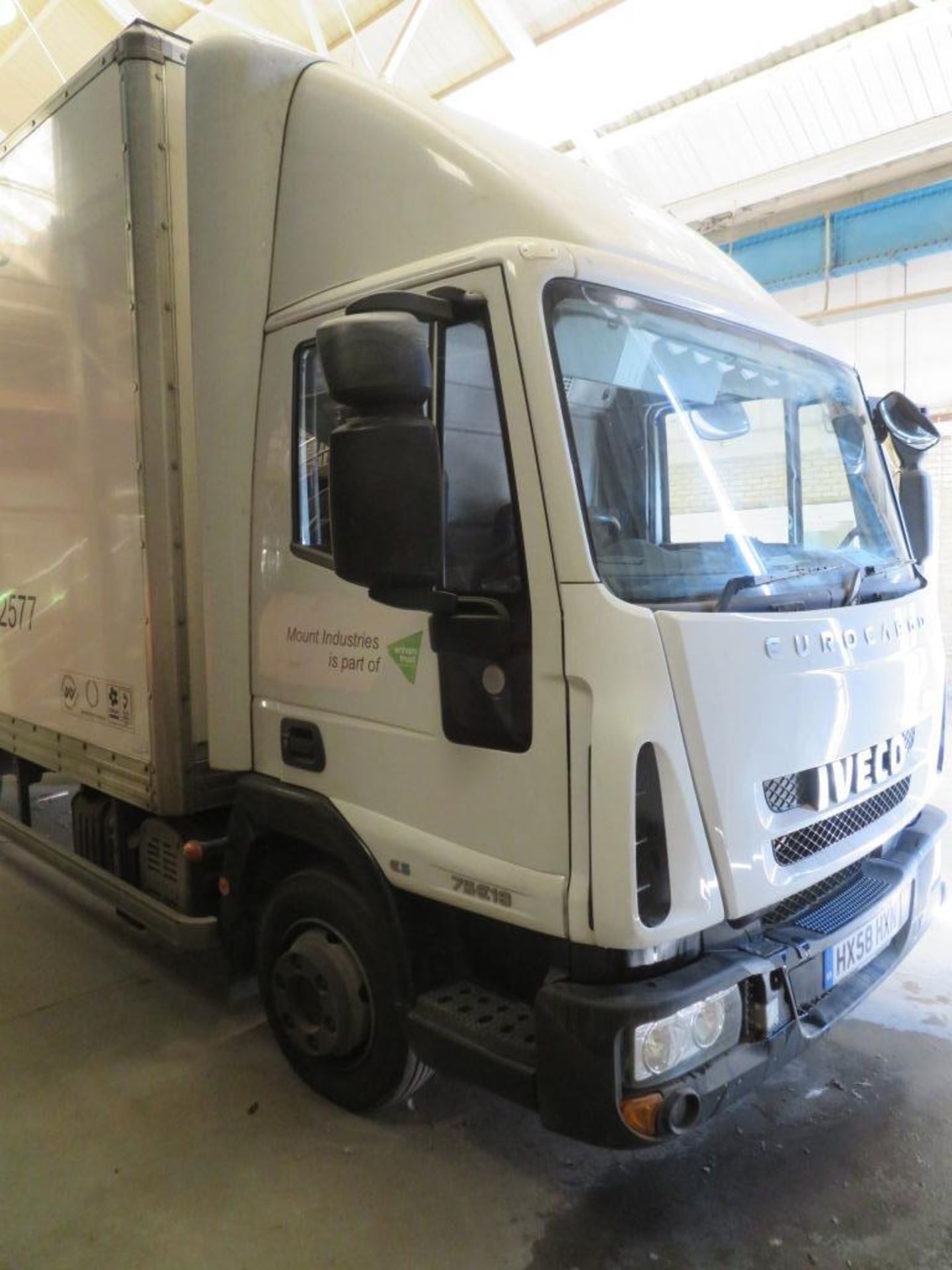 Iveco EuroCargo MLC75E18 E5, short wheel base, day cab, box lorry with 1000 kg capacity DEL tail - Image 4 of 21