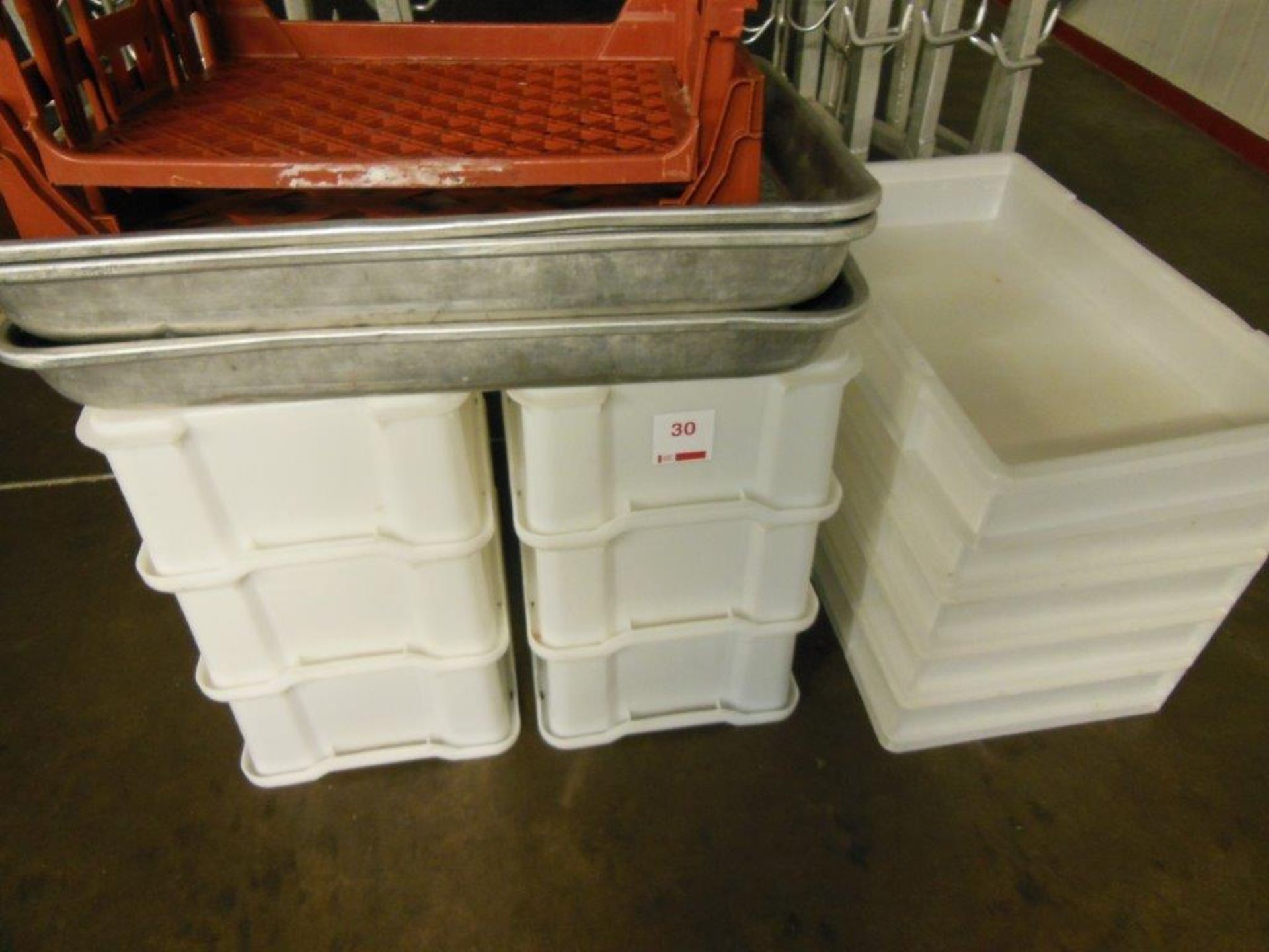 6 x plastic trays 550 x 350 x 240mm, 5 x plastic trays 455 x 760 x 115mm, 3 x stainless steel