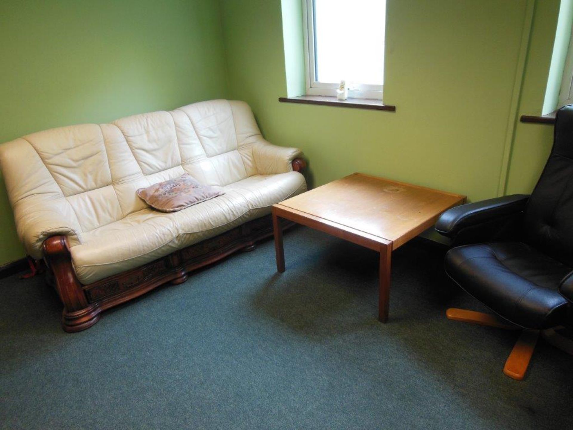 Contents of office including wooden double pedestal desk, 2 x assorted leather effect swivel chairs, - Image 3 of 4