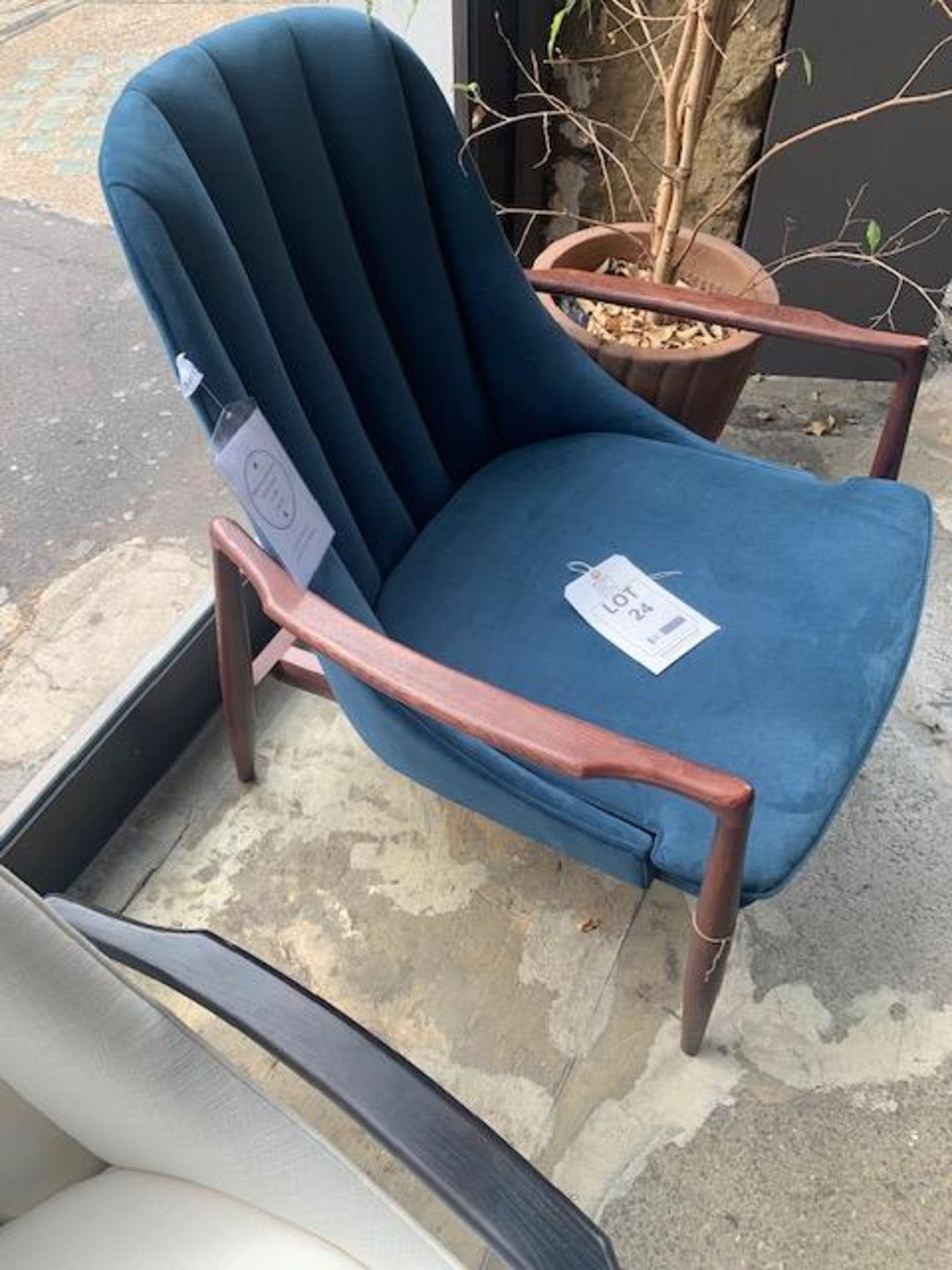 Lombok Mahsai Large Chair (Blue Velvet) RRP £1030 - Image 2 of 2