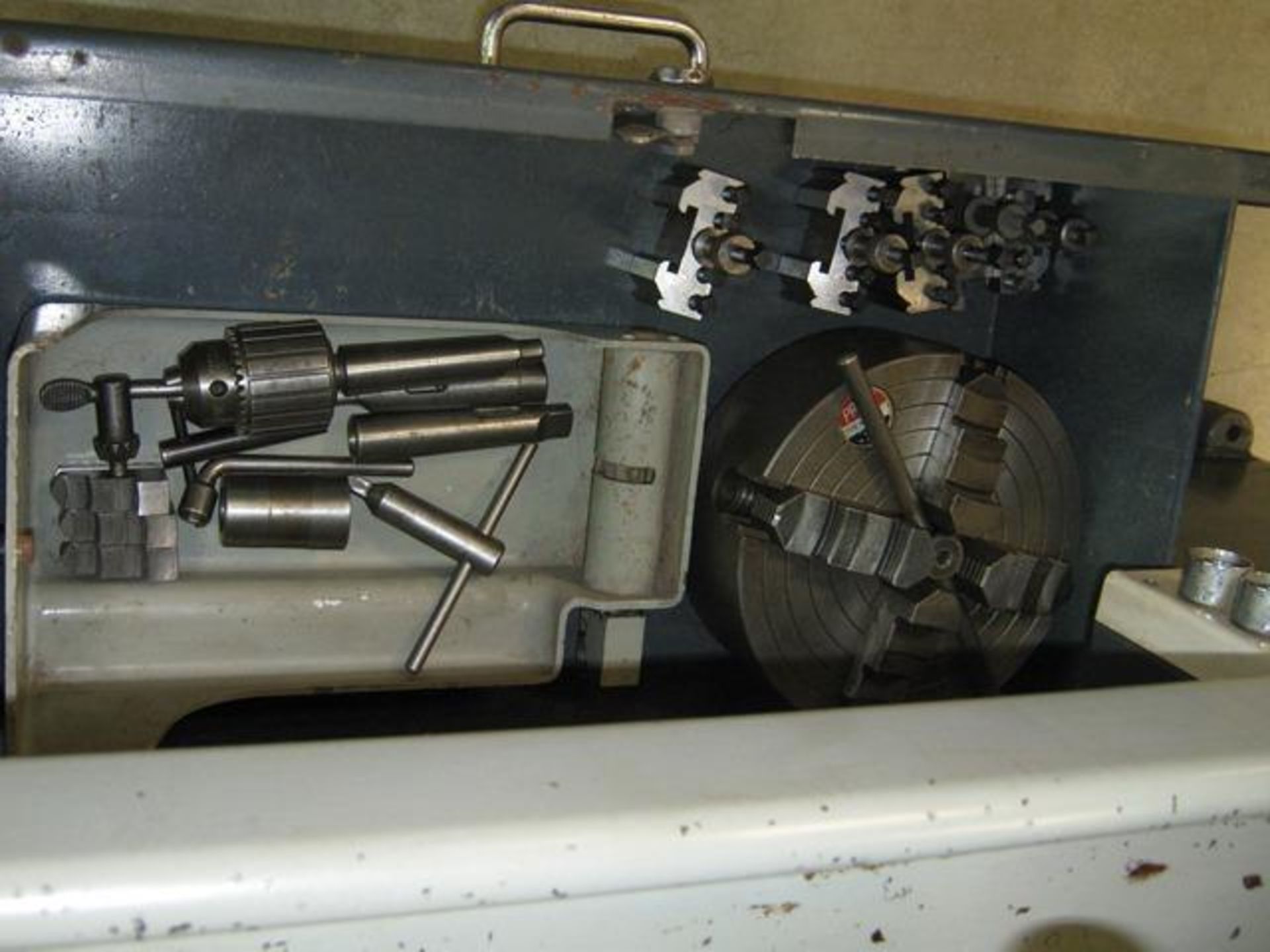 Colchester Batham 800 Lathe, Mc. No.2/0014/02299 with 3 and 4 Jaw Chuck, quick change toolpost,415V - Image 4 of 5