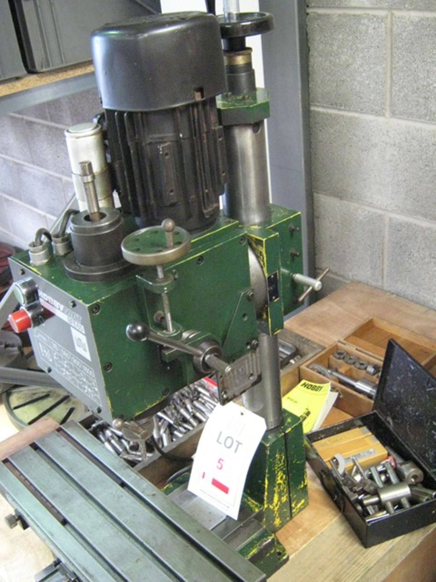 Hobbymat BFE65 Milling Machine table size 450mm x 160mm with equipment, 240V - Image 4 of 6