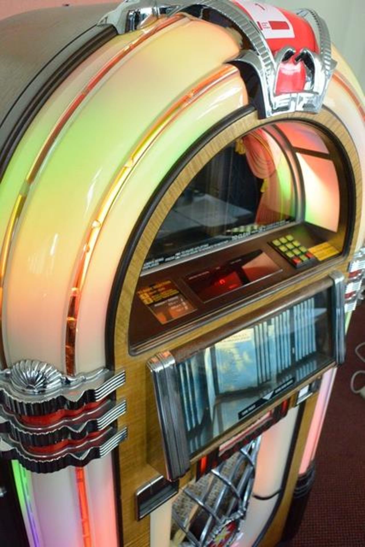 NSM Nostalgia Gold jukebox, serial no. 60011733, S1L (240v), model 6431 13, CD jukebox with - Image 2 of 8