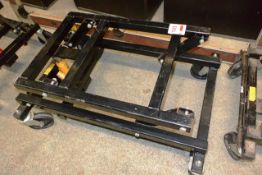 Mobile pool table, steel frame trolley with bottle jack