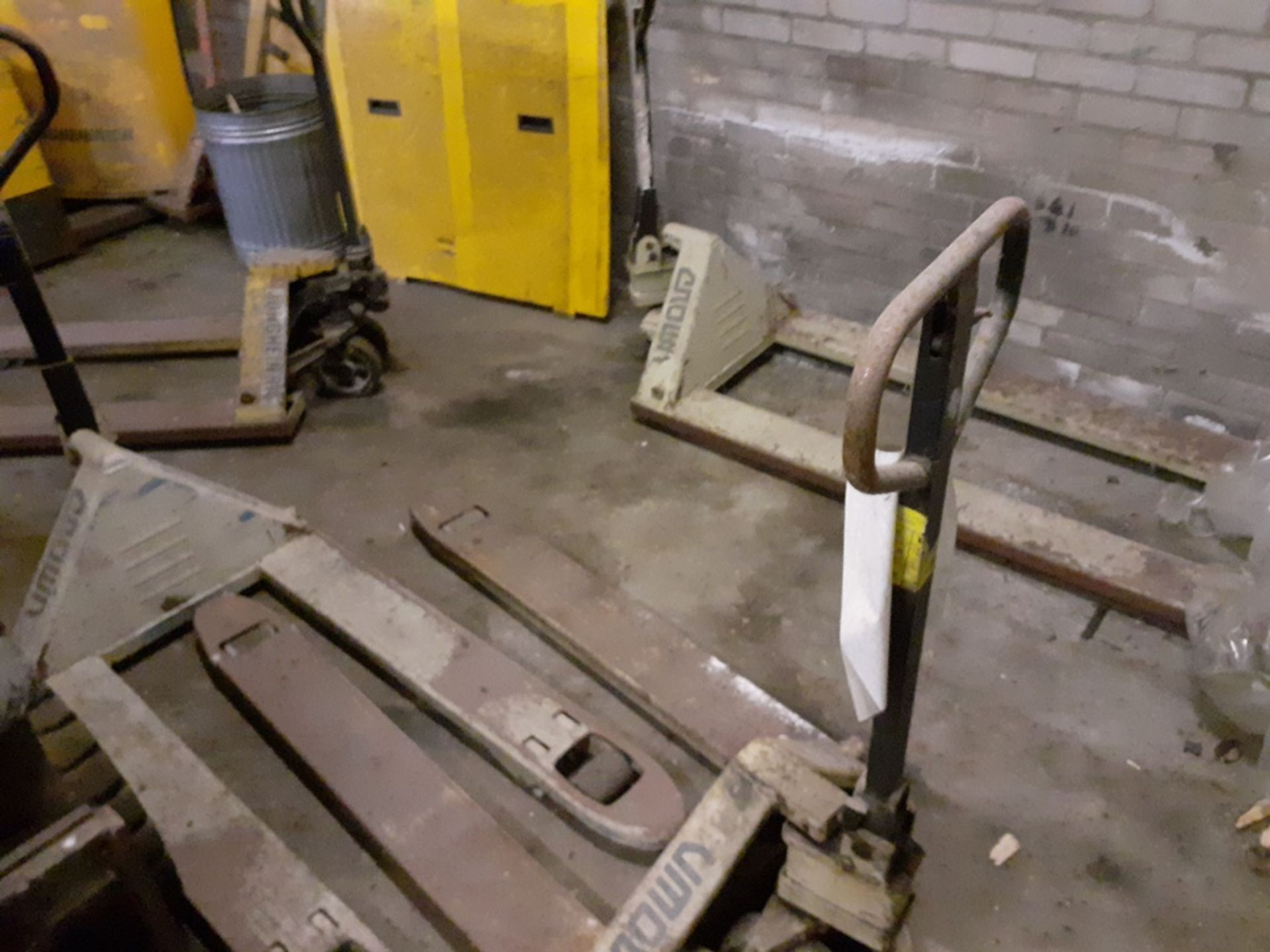 7 - Pallet trucks (spares & repairs)