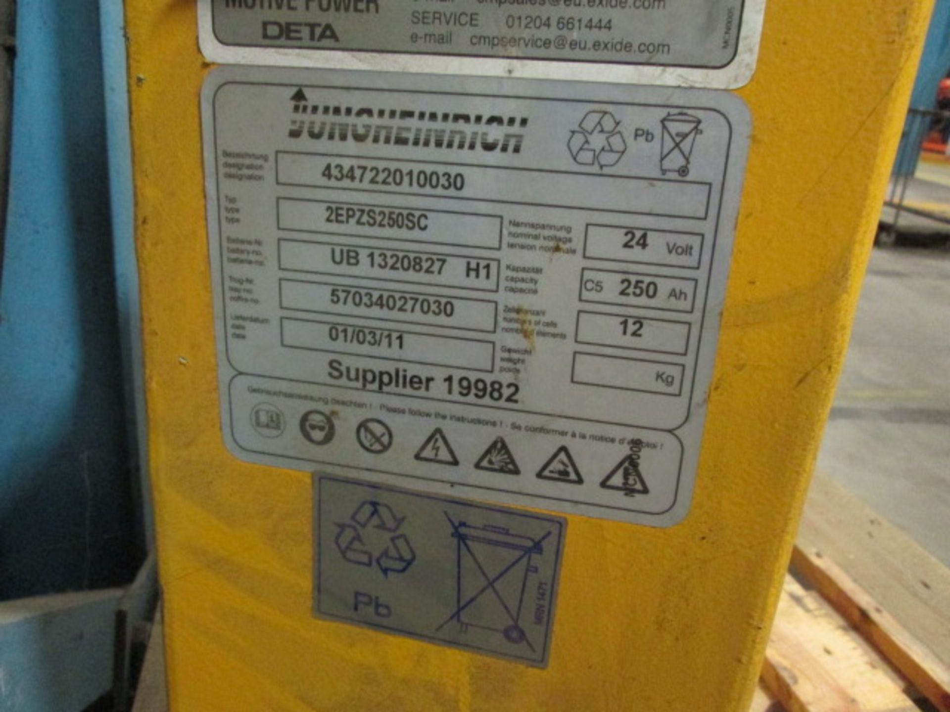 Jungheinrich Pedestrian truck Battery in Case ZEPZS250SC - Image 2 of 2