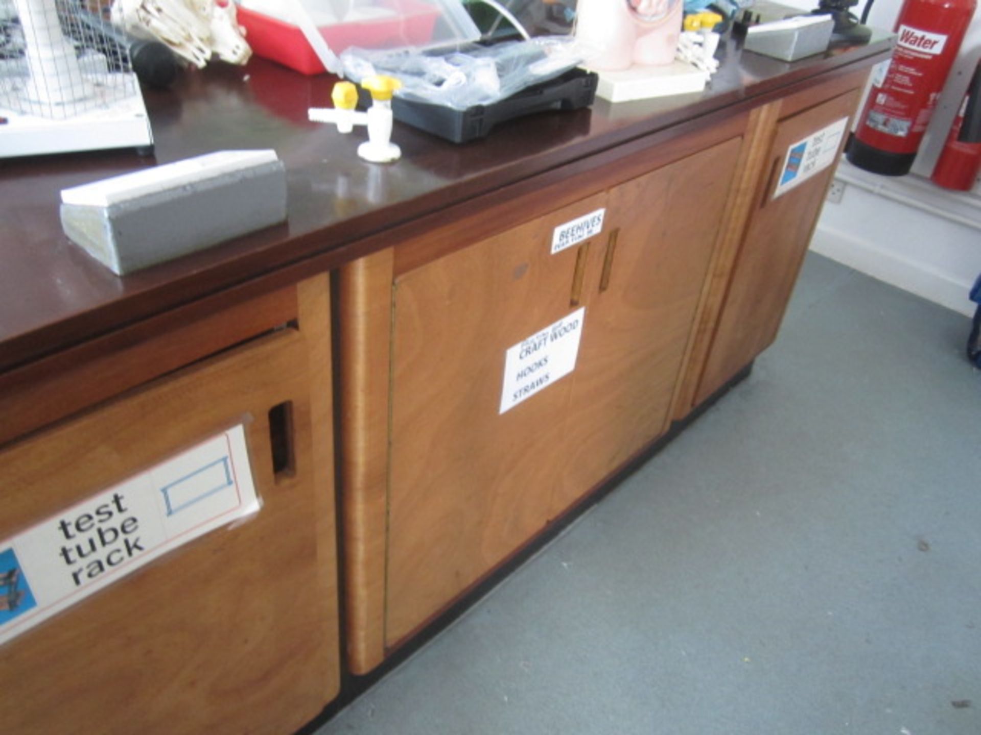 Wood laboratory workbench with 2 double/1 single under storage, water and gas taps, sink, power - Image 5 of 5