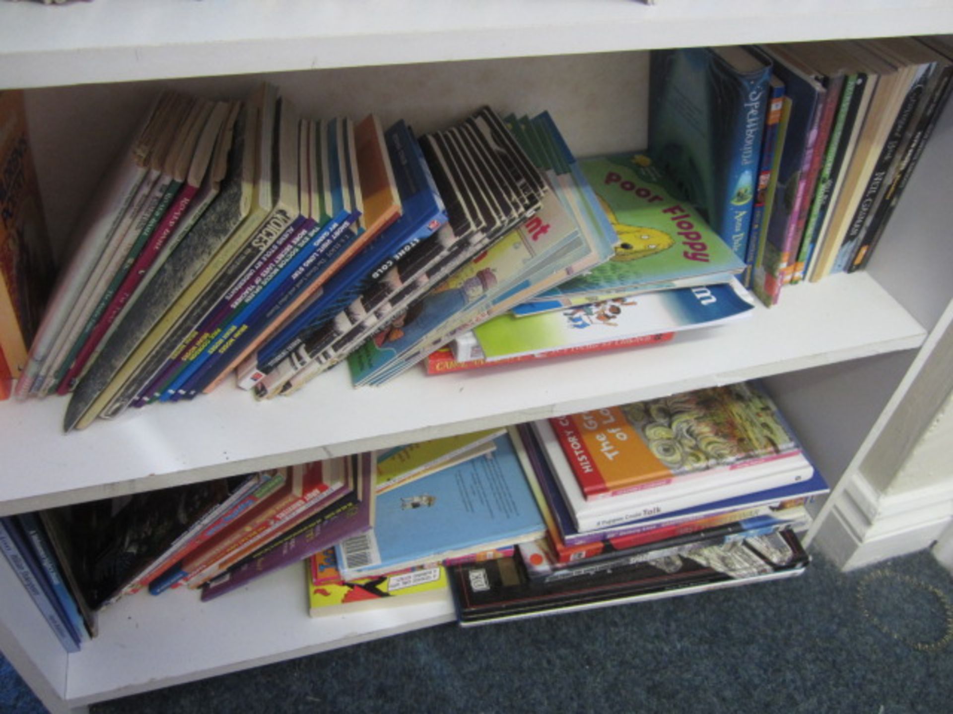 Loose contents of room including tray storage unit, 2 x chairs, various books, folders, exercise - Image 7 of 12