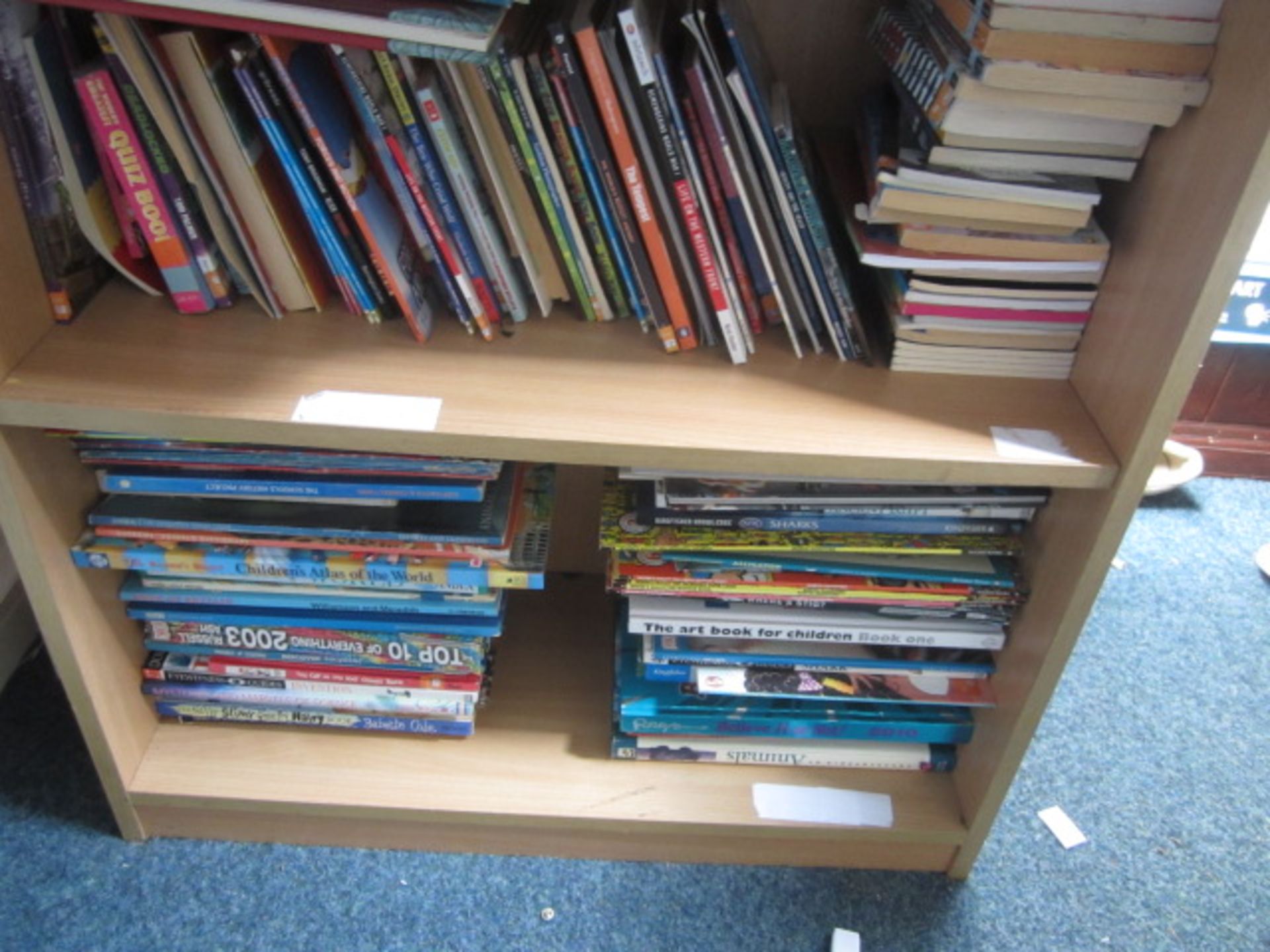 4 x assorted bookcases with contents including books, folders, etc., metal 4 drawer filing cabinet, - Image 5 of 6