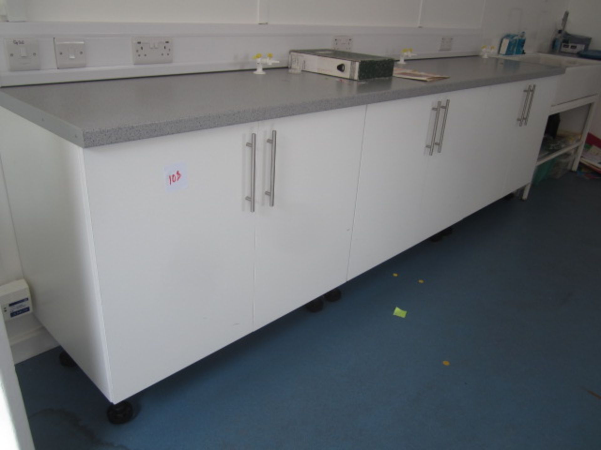 15 x 1000mm kitchen base units, laminate work tops, stainless steel twin bowl sink and drainer, - Image 3 of 5