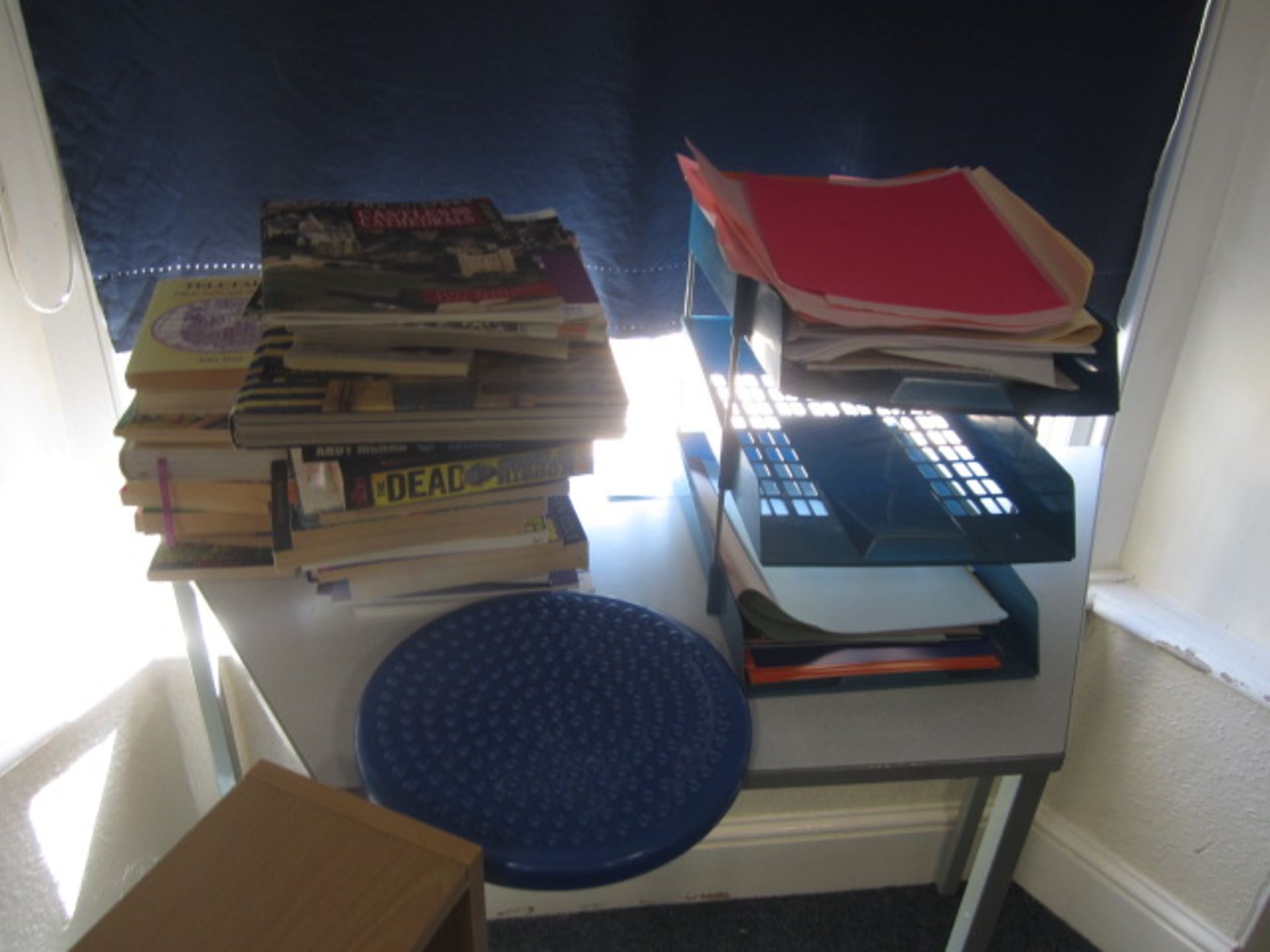 Loose contents of History GR (CF10) including desk, bookcase, table, pens, ring binder etc., - Image 7 of 7