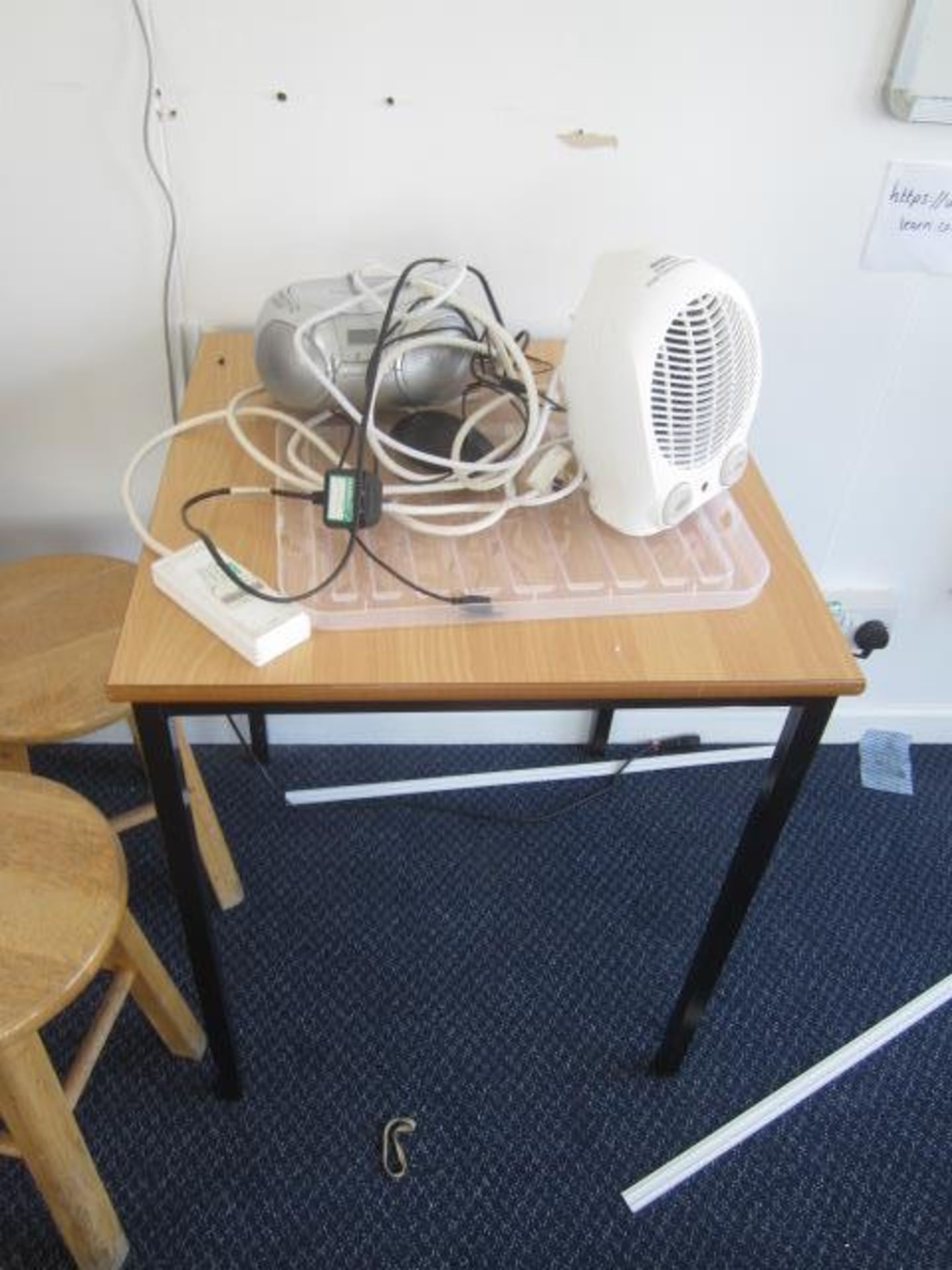 Single pedestal desk, upholstered chair, 4 x plastic stacking chairs, 3 x stools, cassette player, - Image 4 of 4