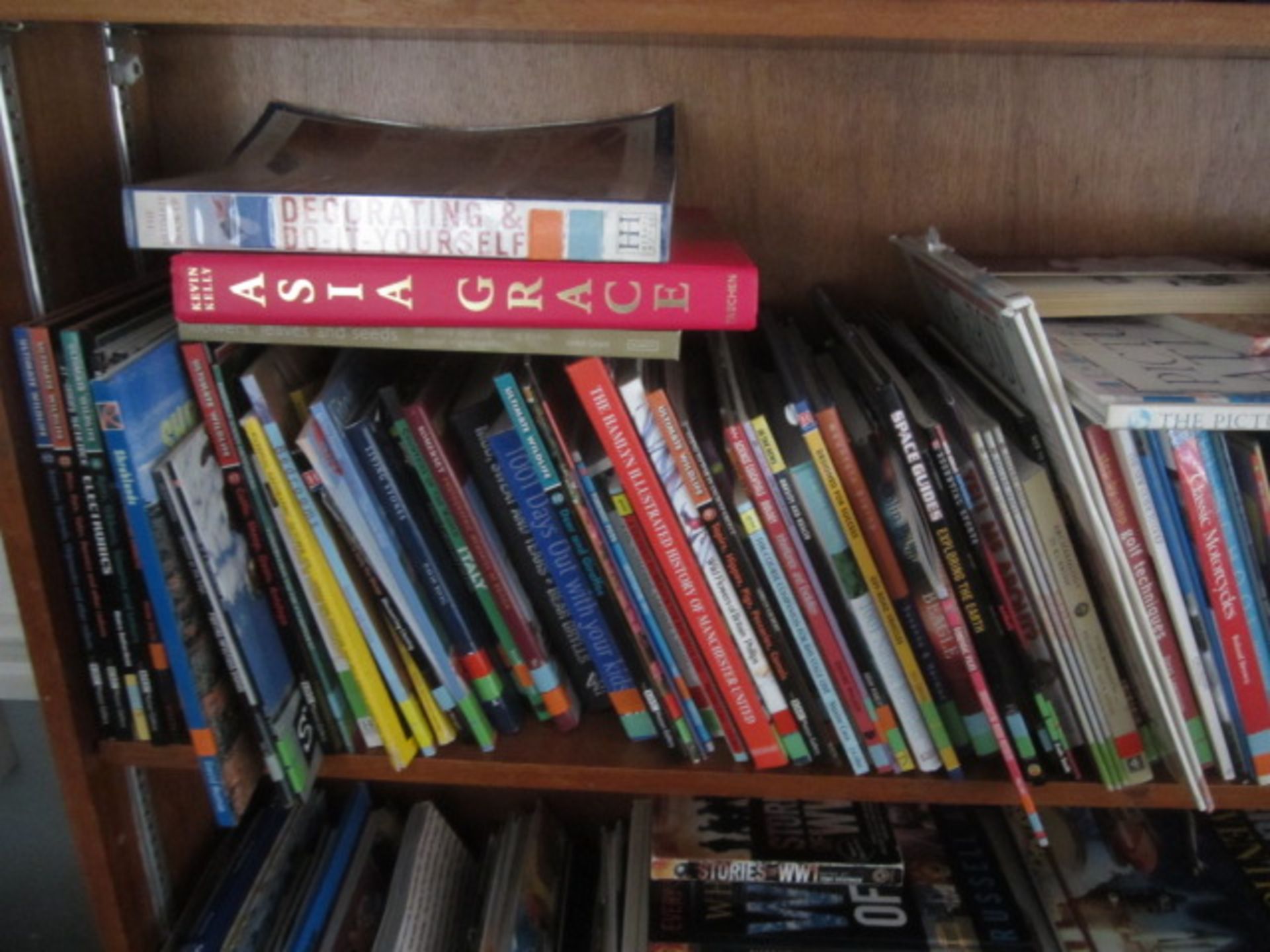 Wood effect bookcase with contents of assorted books,Located at main school,** Located at Shapwick - Image 5 of 9