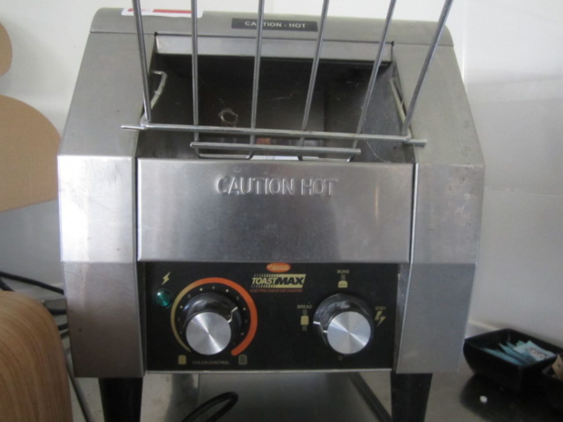 Toastmaster electric conveyor toaster - front leg in need of attention, 2 slice toaster,Located at - Image 3 of 3