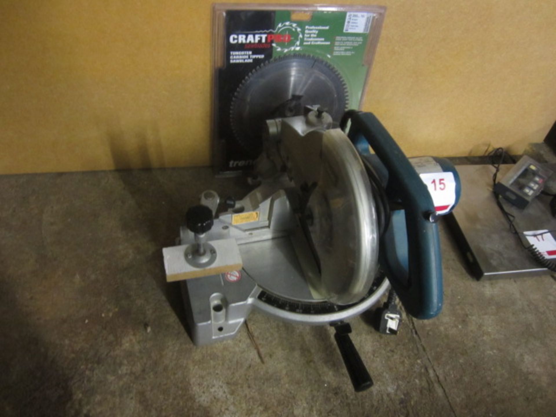 akita LS104 mitre chop saw, 240v with spare blade** Located at Stoneford Farm, Steamalong Road, Isle