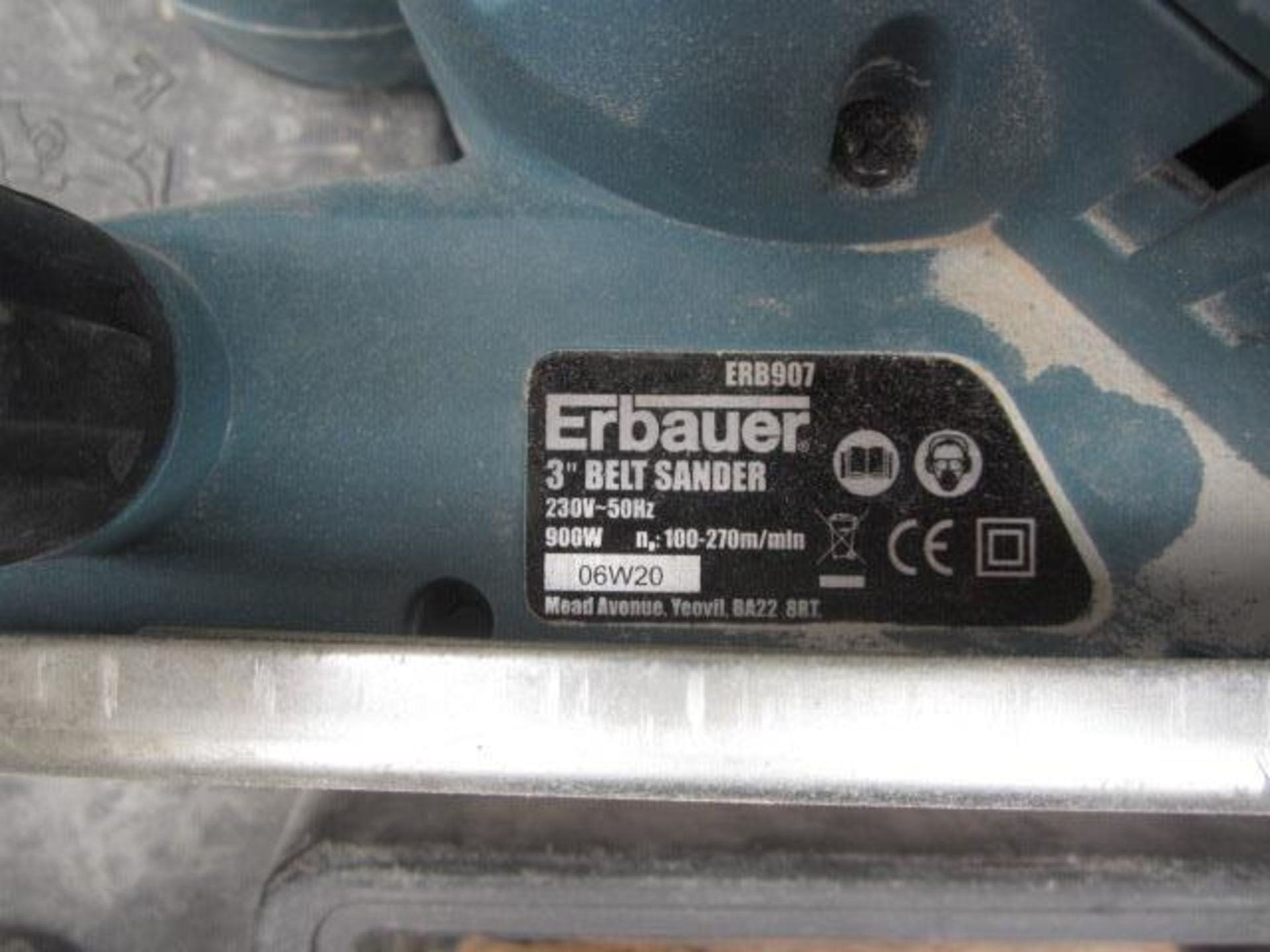 Erbauer ERB907 3" belt sander, serial no. 06W20, carry case and a Makita DB0180 18v disc sander ( - Image 4 of 4