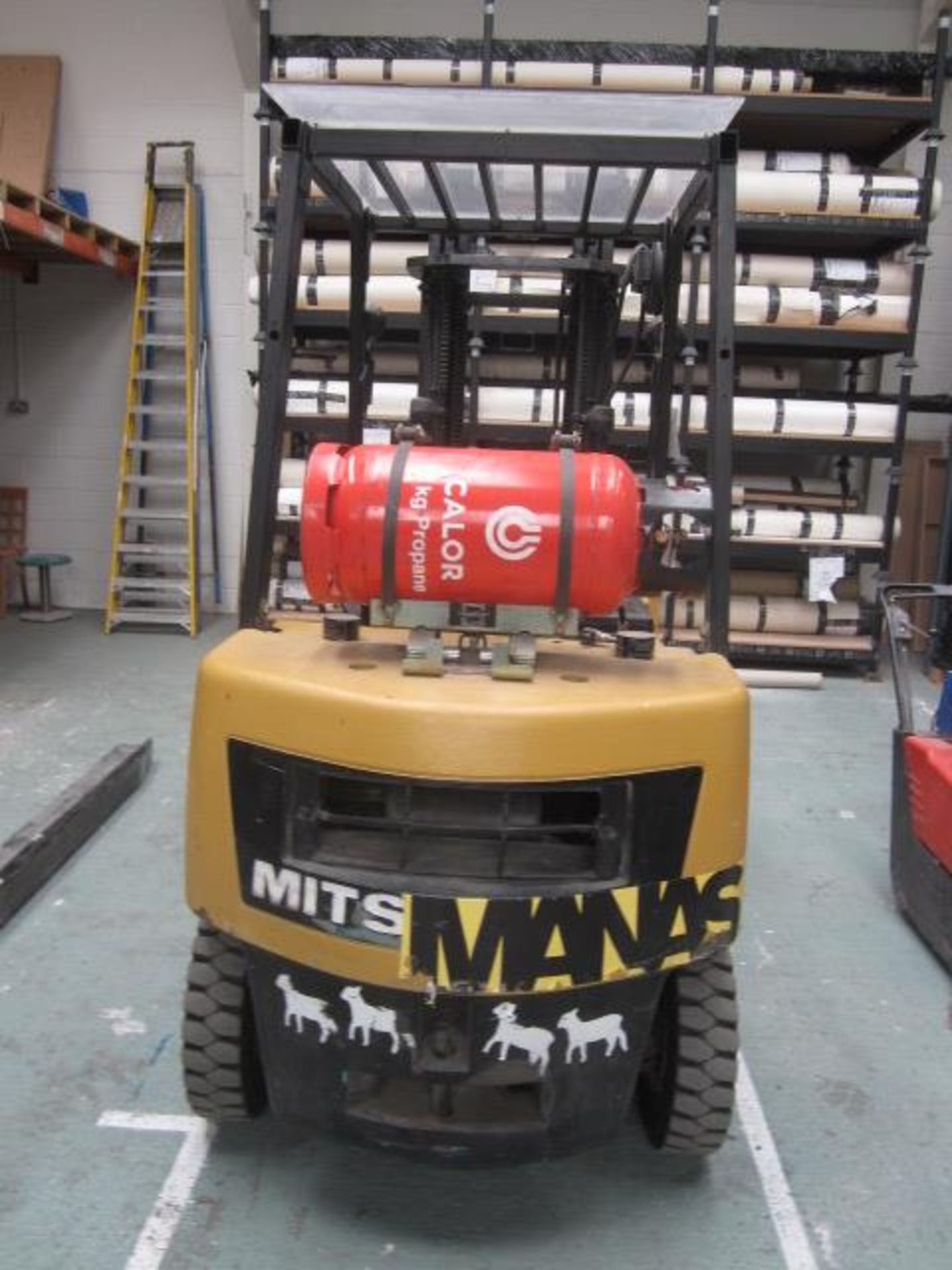 Mitsubishi FG25 LPG triple mast forklift truck, with side shift, capacity 2350kg, lift height... - Image 4 of 6