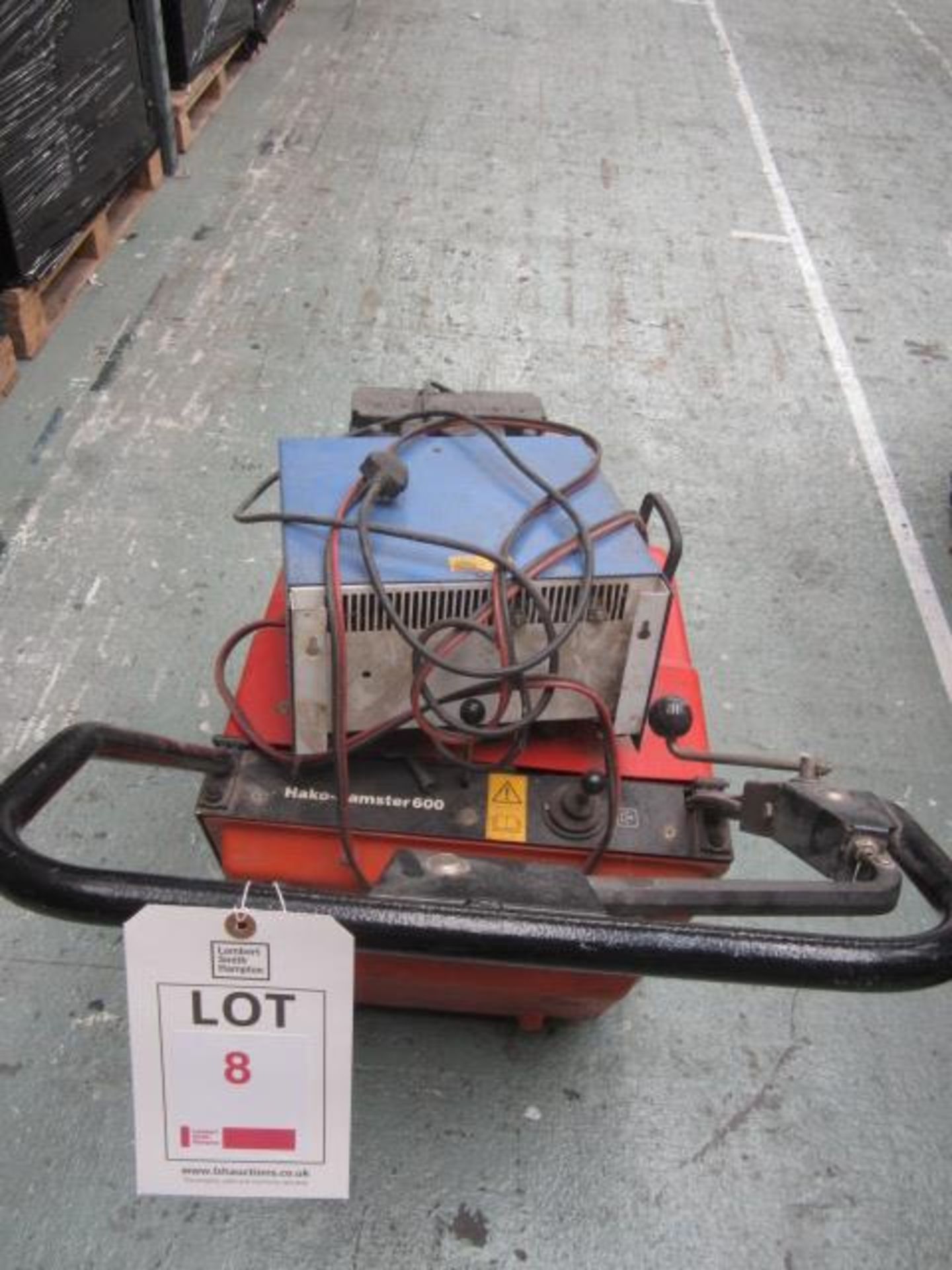 Hako Clean Hamster 600 floor sweeper with charger - Image 2 of 3