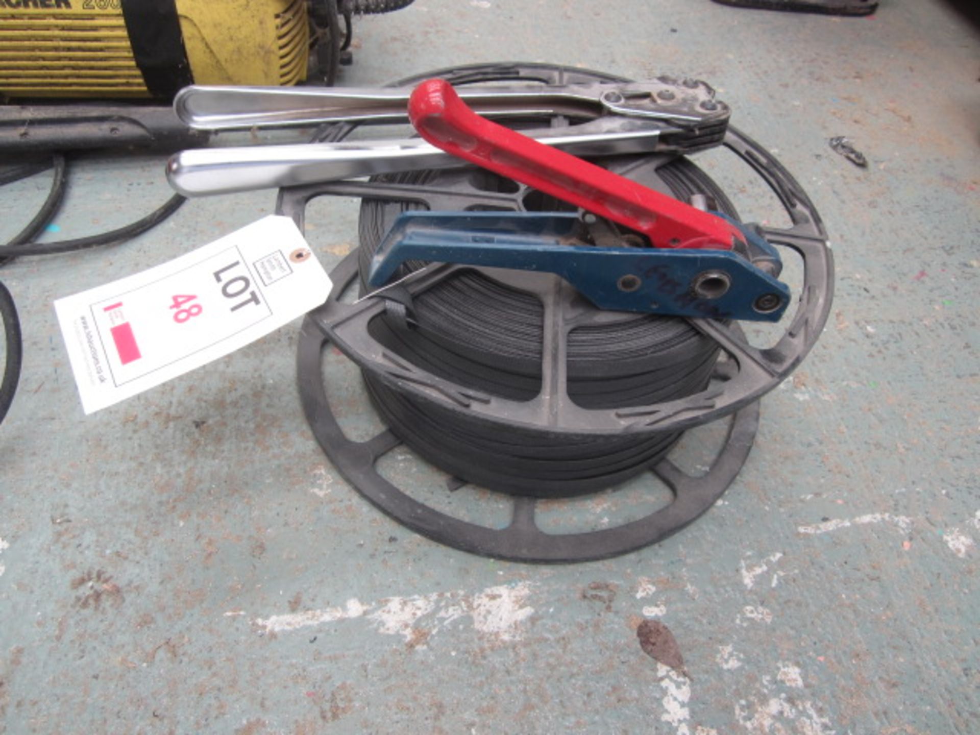 Strapping tool kit & reel of strapping