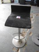 Black cracked effect seat bar stool
