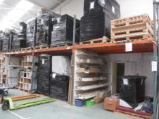 Five bays of orange & grey adjustable boltless pallet racking, 3200 x 900 x 4040mm (excludes