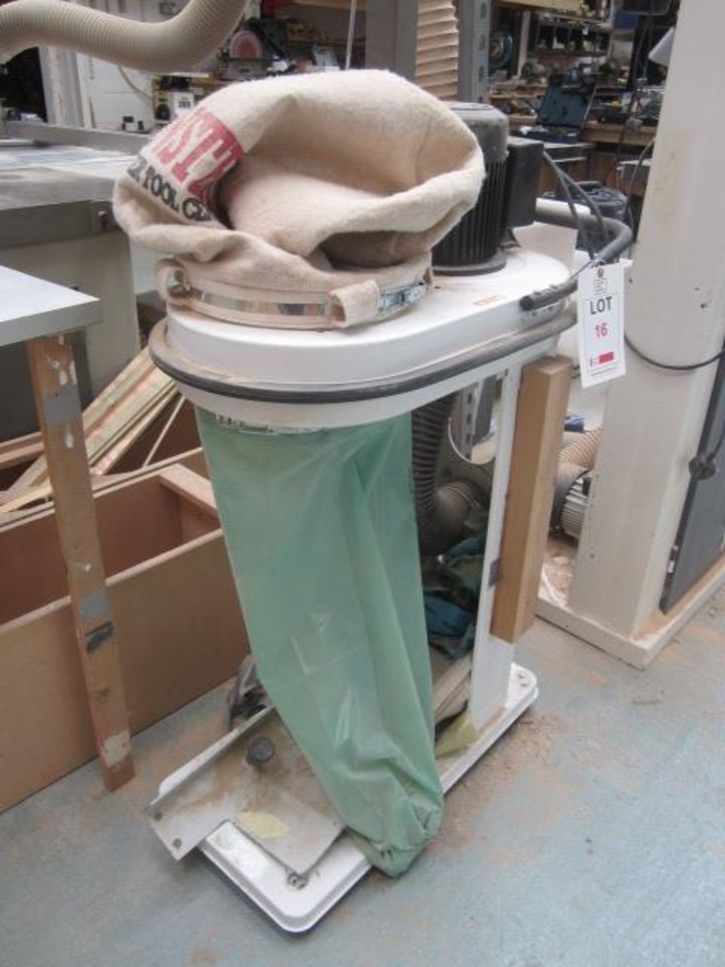 Axminster white single bag dust extractor, part no. DE1200, serial no. 0809016609 J001