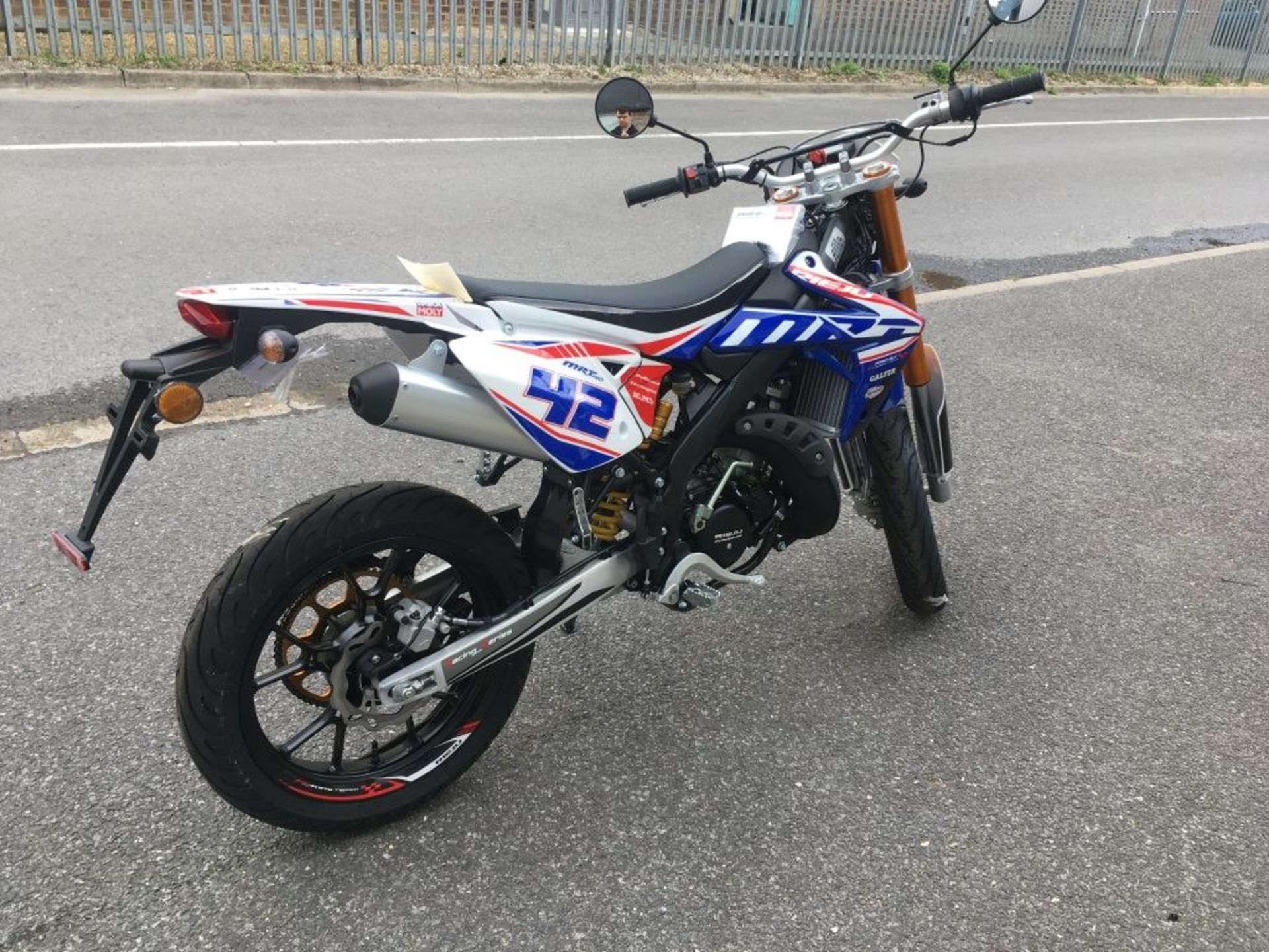 Rieji MRT3 motorcycle, Unregistered and no certificate of conformity held, VIN: VTPMRT32C00L17662 - Image 3 of 7