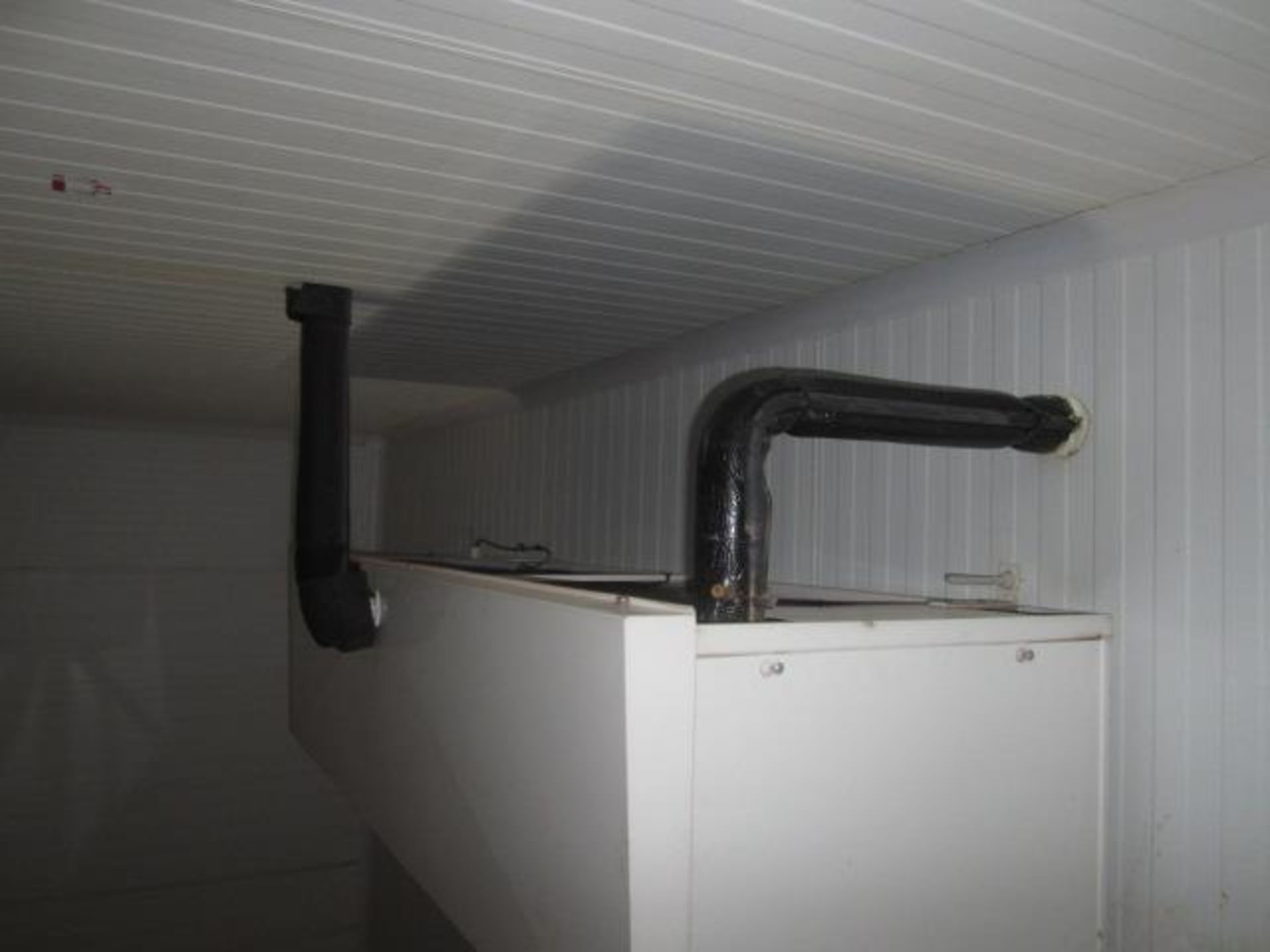 Searle GEA ceiling mounted twin fan evaporator.**A work Method Statement and Risk Assessment must be - Image 2 of 3