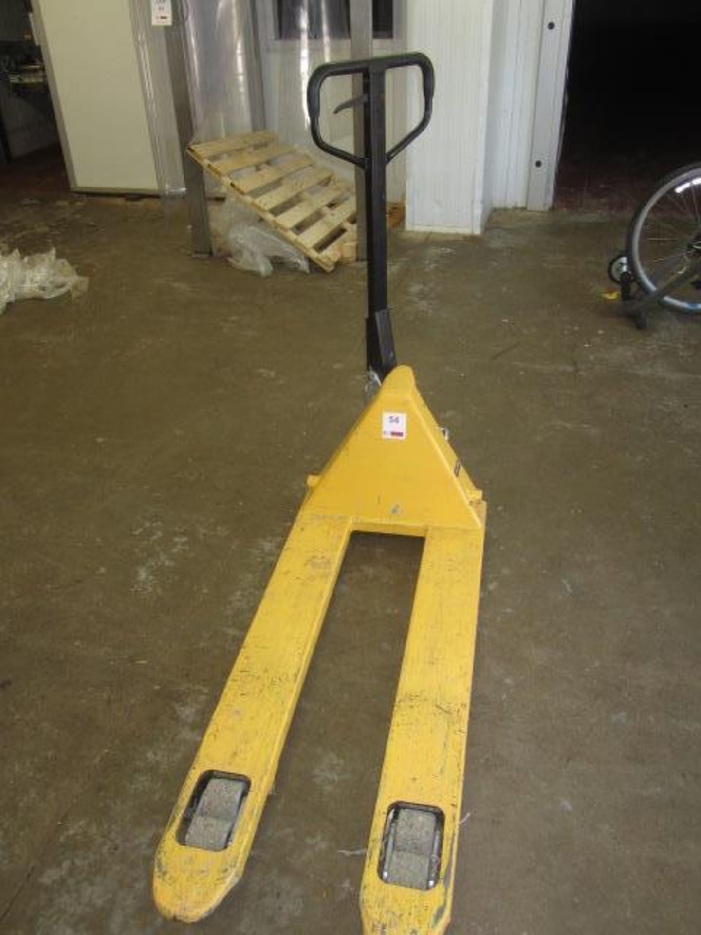 Hydraulic pallet truck, max 2500kg