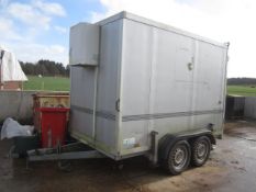 Hambaur twin axle fridge trailer with barn doors, no. WHD255017600343616