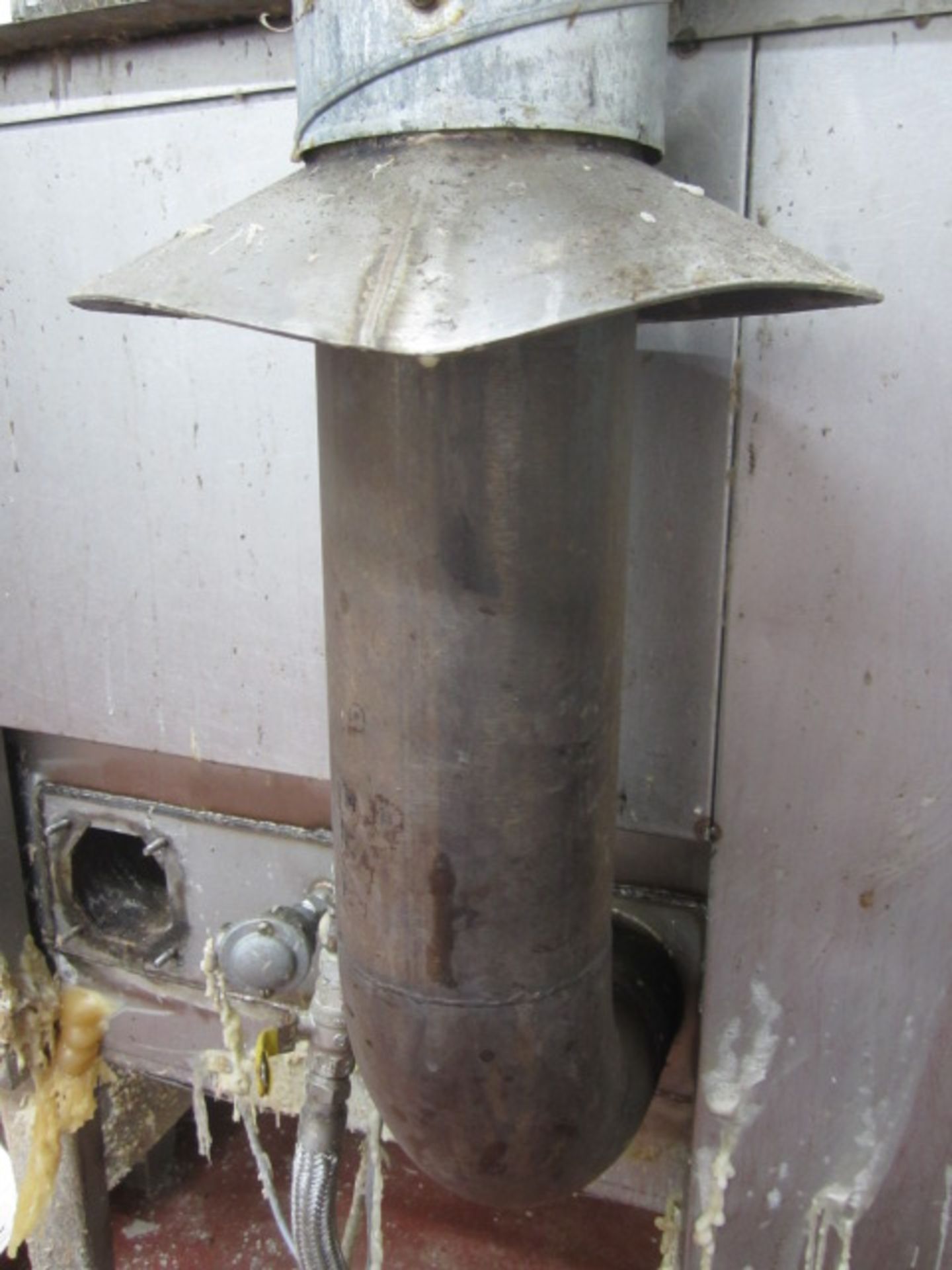 Bayle freestanding wax reclaiming tank with outlet valve, approx. size: 1m x 1.8m x depth 580mm - Image 3 of 7