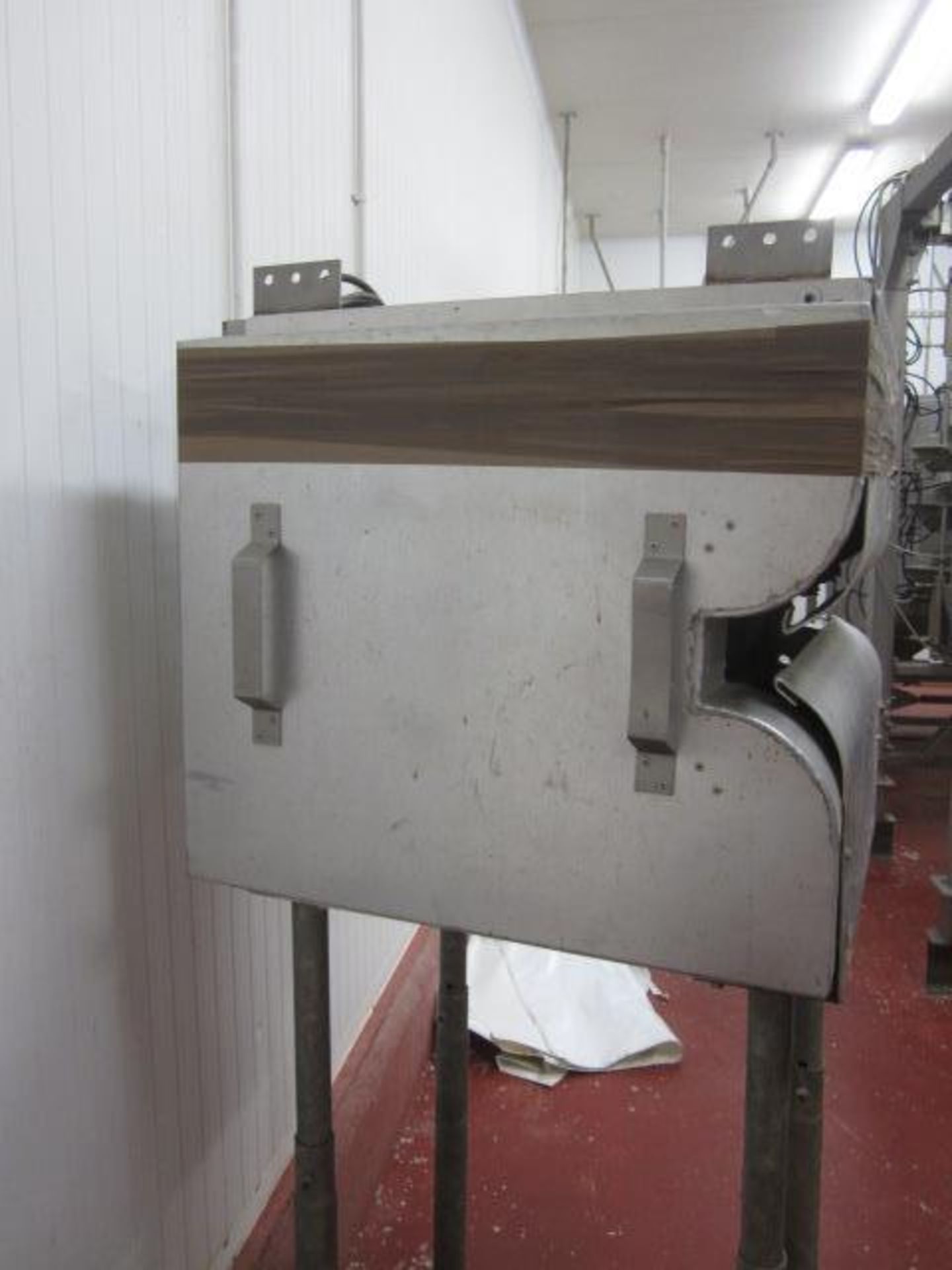 Unbadged freestanding poultry wing stripping machine, aperture size approx. 500mm x 25mm - Image 4 of 7