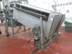 Bayle Plumeuse Contra defeathering machine, type PH1 2030, s/n: 081, 2 12 discs, hydraulic manual