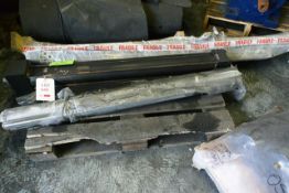 Contents of pallet to incl. 151 / punch out cylinder etc.