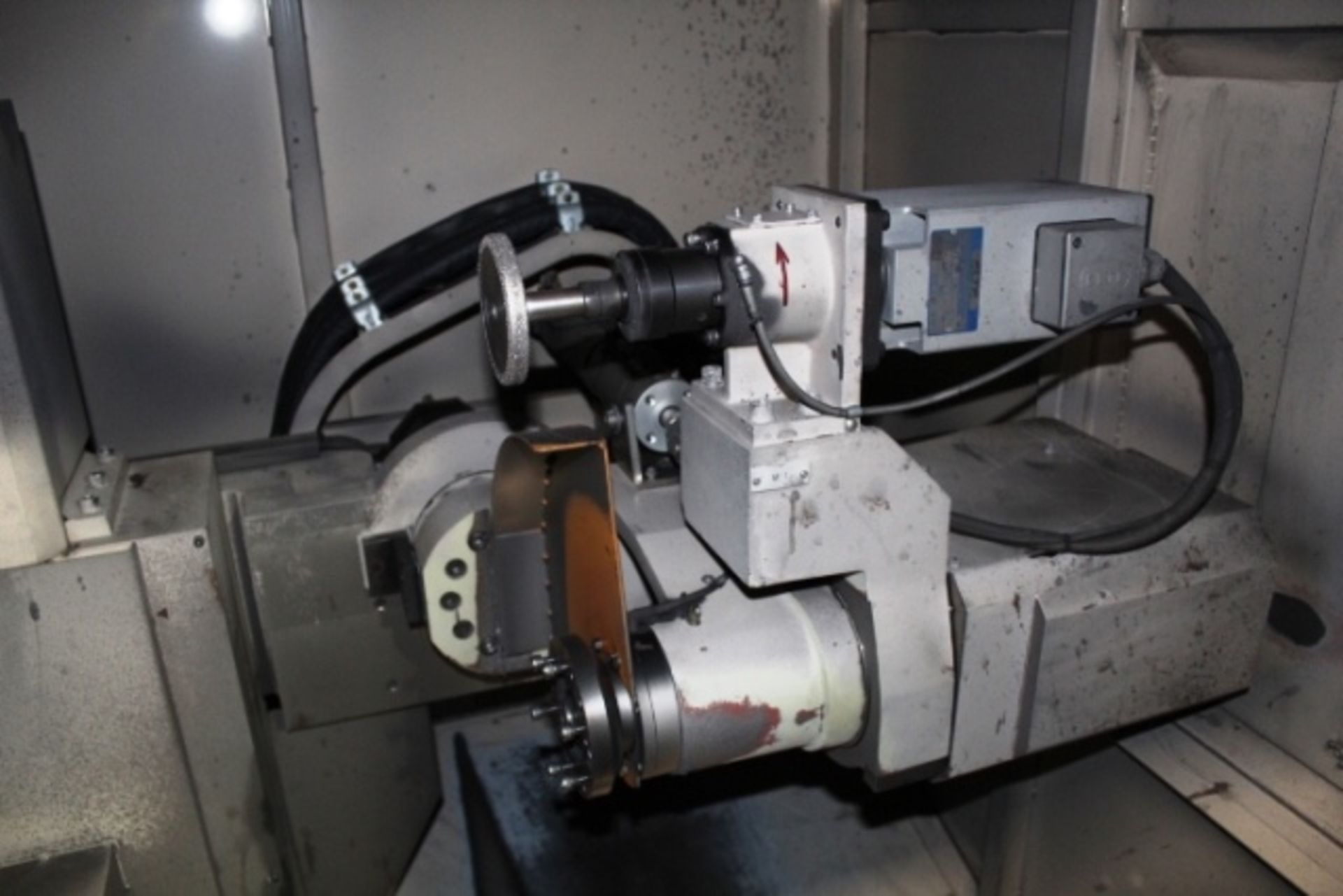 Koyama Barinder 400 automatic twin head grinding machine with rotary arm, model X6-FDH22R-443GRS, - Image 3 of 5