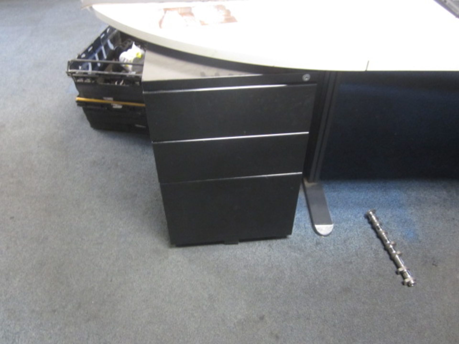 Four grey melamine corner workstations, two semi circle end sections, two tables, six under desk - Image 5 of 7