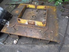 Bespoke forkliftable draining attachment, ladle knock platform furnace forklift attachment, serial