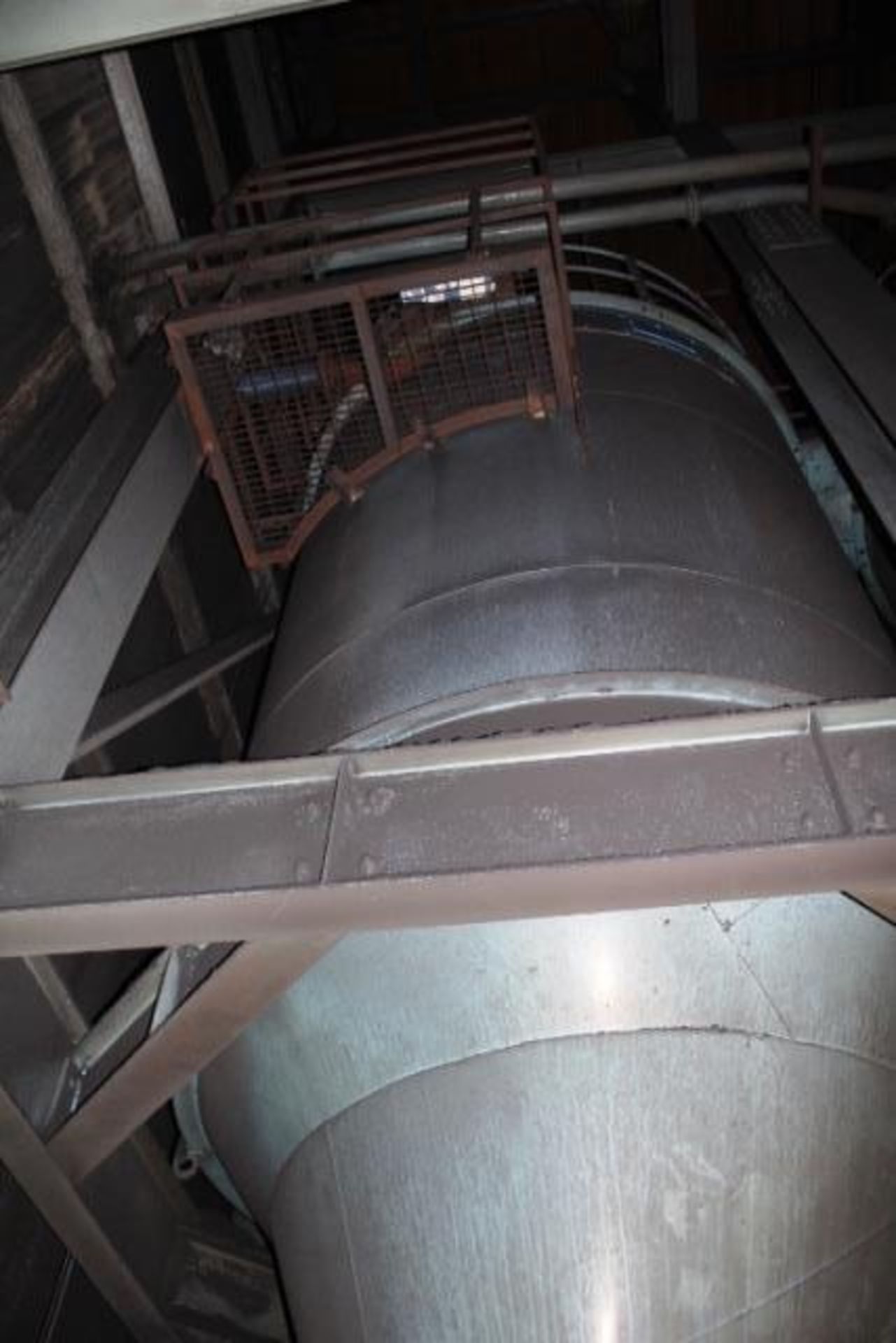 Steel frame cylindrical holding silo, approx 3m dia x 5m high, with Robson 6m elevating auger - Image 2 of 7