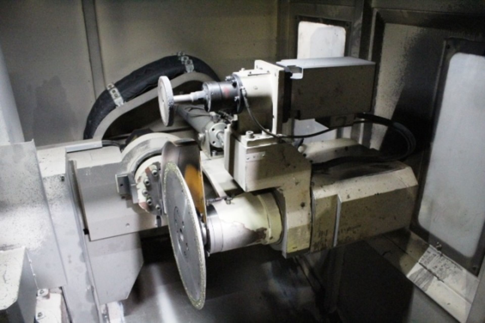 Koyama Barinder 400 automatic twin head grinding machine with rotary arm, model X6-FDS22R-443GRS, - Image 3 of 6