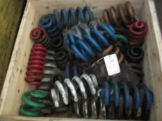 Assorted springs for shakers