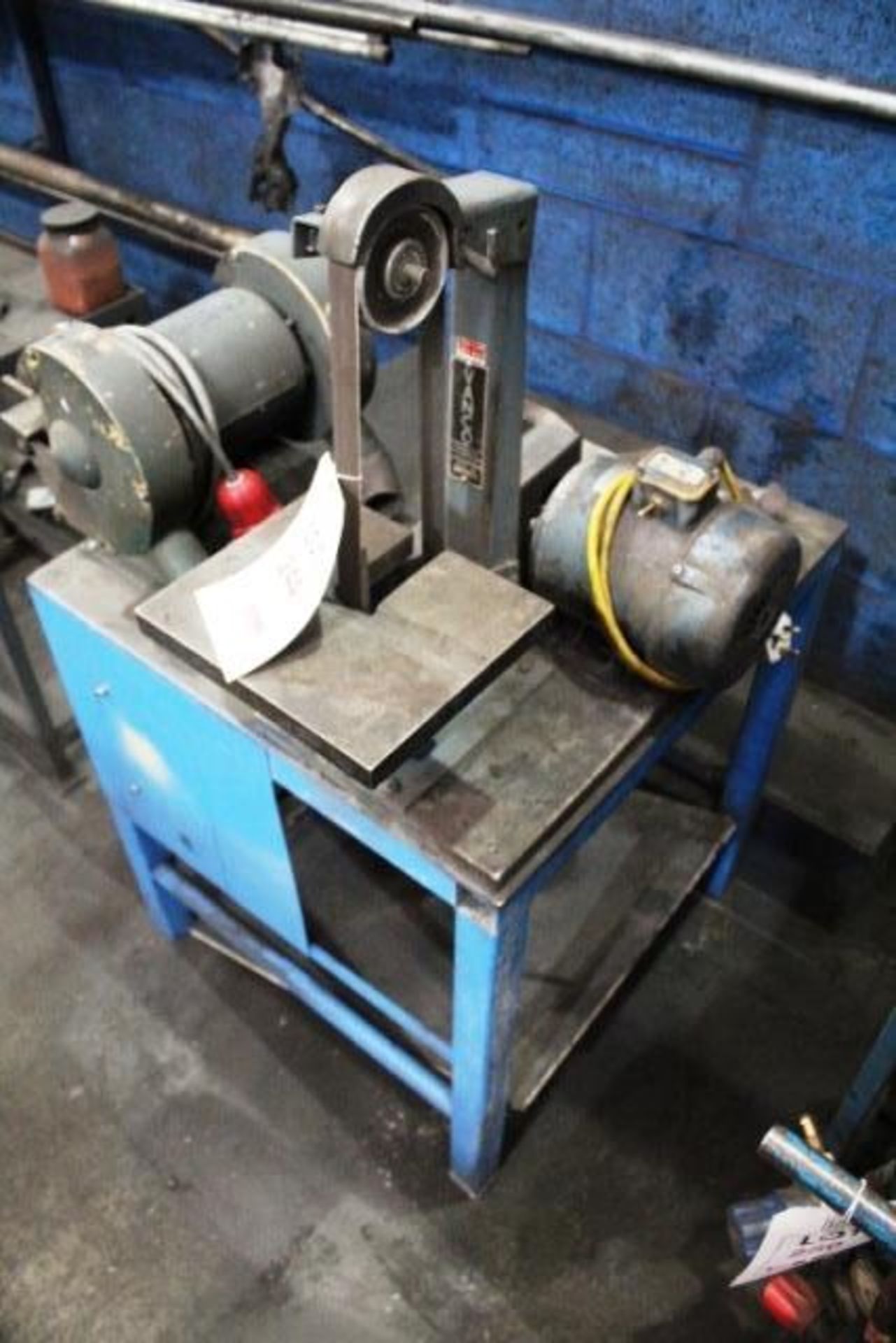 Vanco bench top vertical belt linisher, serial no. 5638 and a G8 double ended grinding wheel, - Image 2 of 3