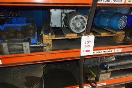 Contents of bay of racking (excludes racking) to incl. various hydraulic rams, motors, pumps,