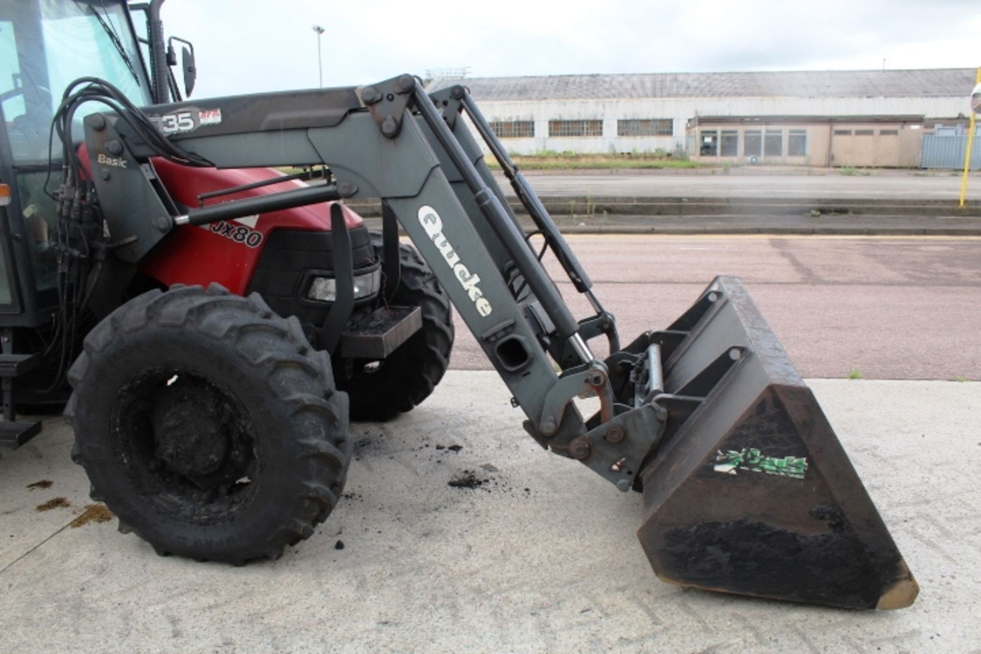 Case III JX80 tractor, ID HJJ037491, reg no: VX55 ARO (2006), recorded hours 1890.4, Quicke Q35 - Image 10 of 12