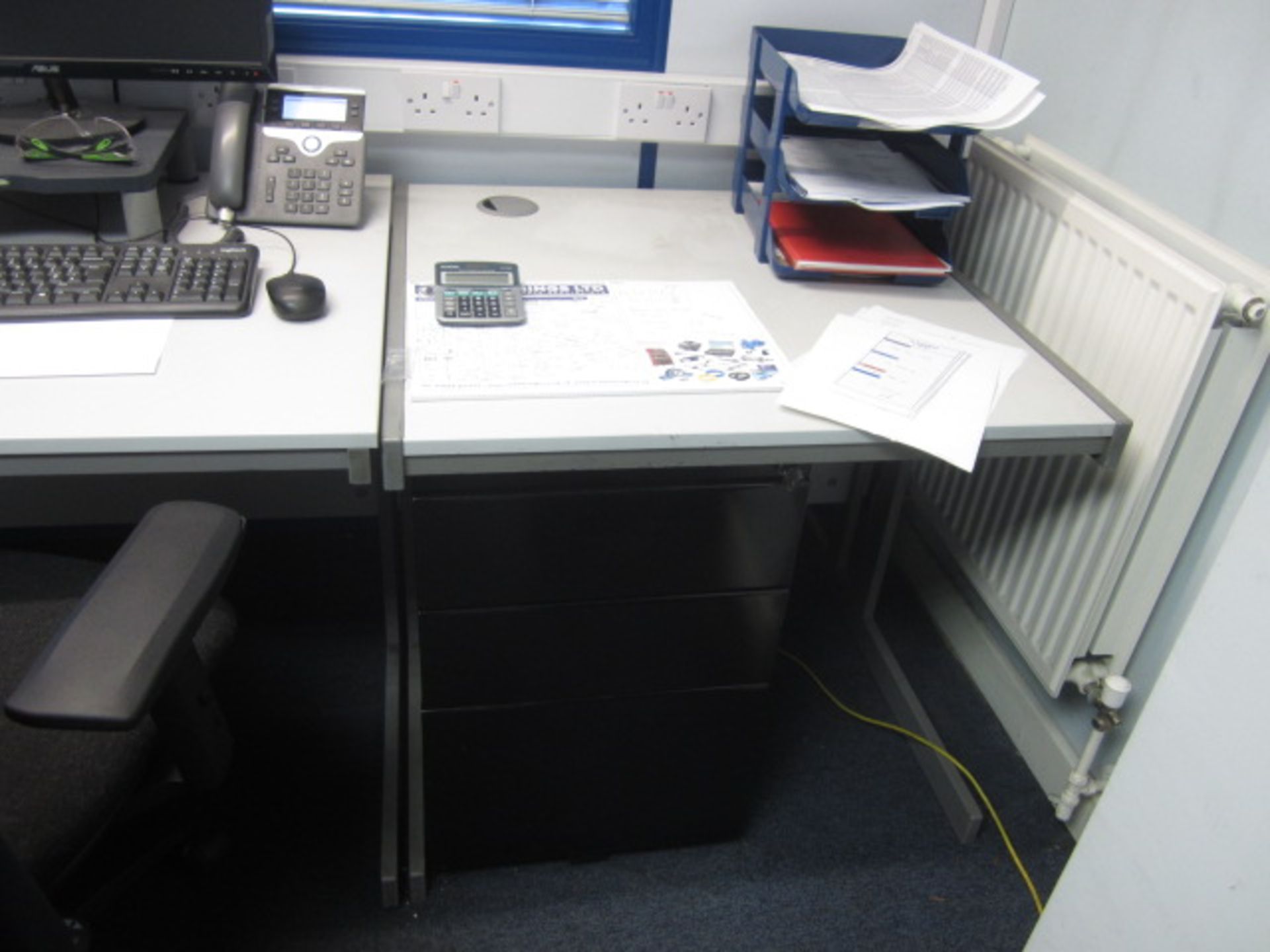 Grey melamine corner workstation with extension, 3 drawer undercounter pedestal, upholstered - Image 2 of 3