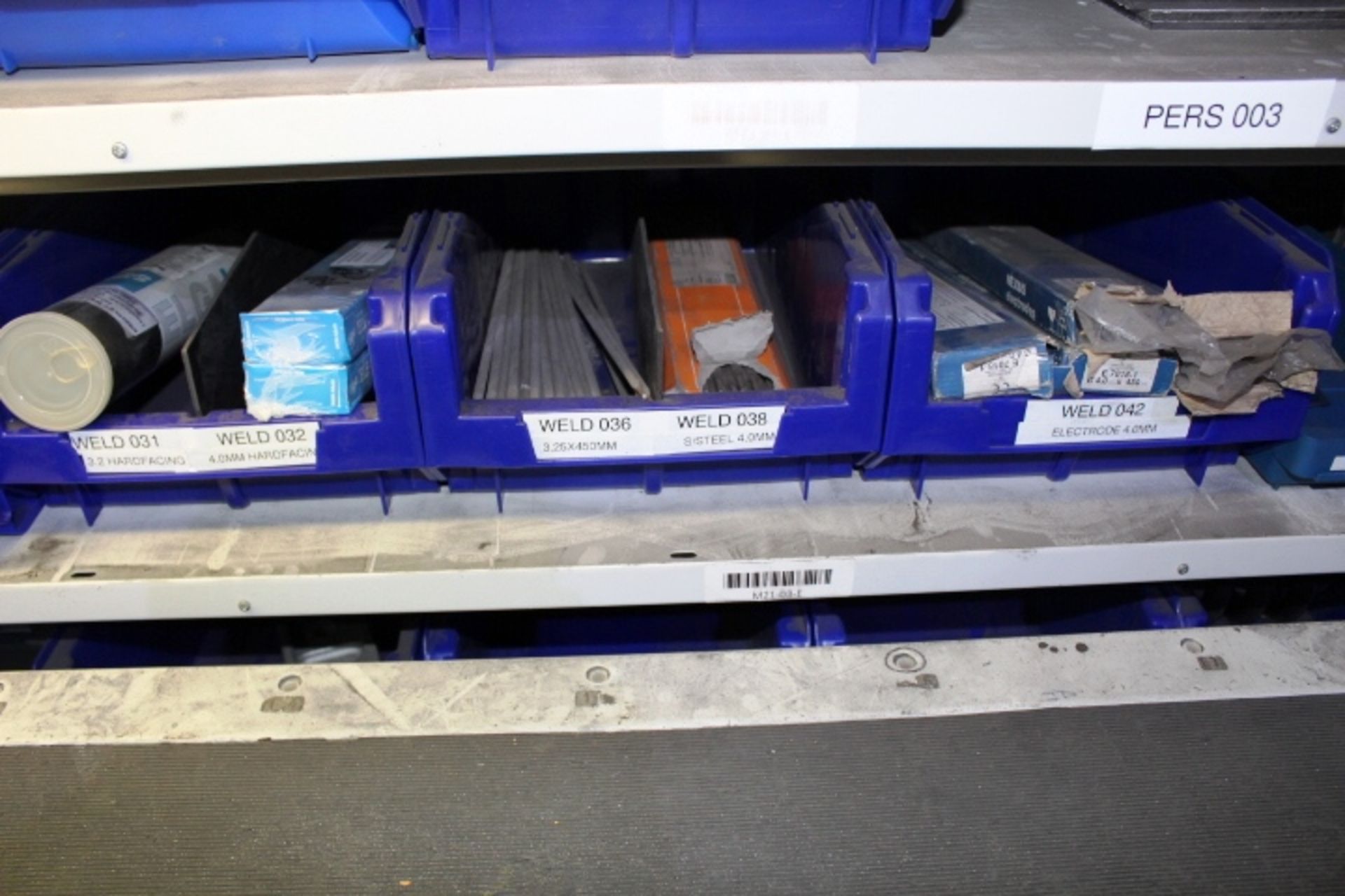 Shelf of assorted stock contents to include large quantity of associated welding rods/electrods, - Image 4 of 4