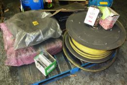 Contents of pallet to incl. Siemens Sinumerik 840C control, three phase electrical extension reel,