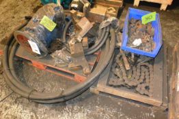 Contents of two pallets to incl. length of heavy gauge wire, chain links, conveyor gear unit, etc.