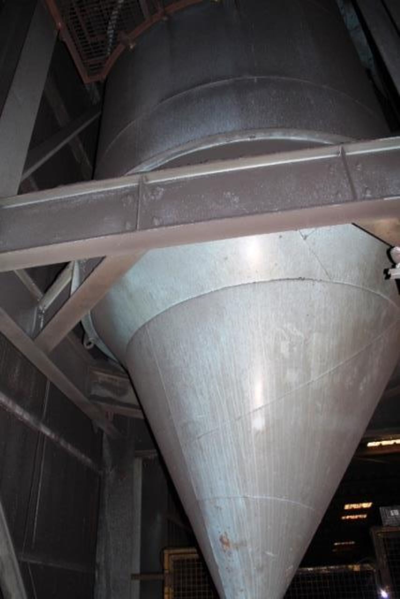 Steel frame cylindrical holding silo, approx 3m dia x 5m high, with Robson 6m elevating auger