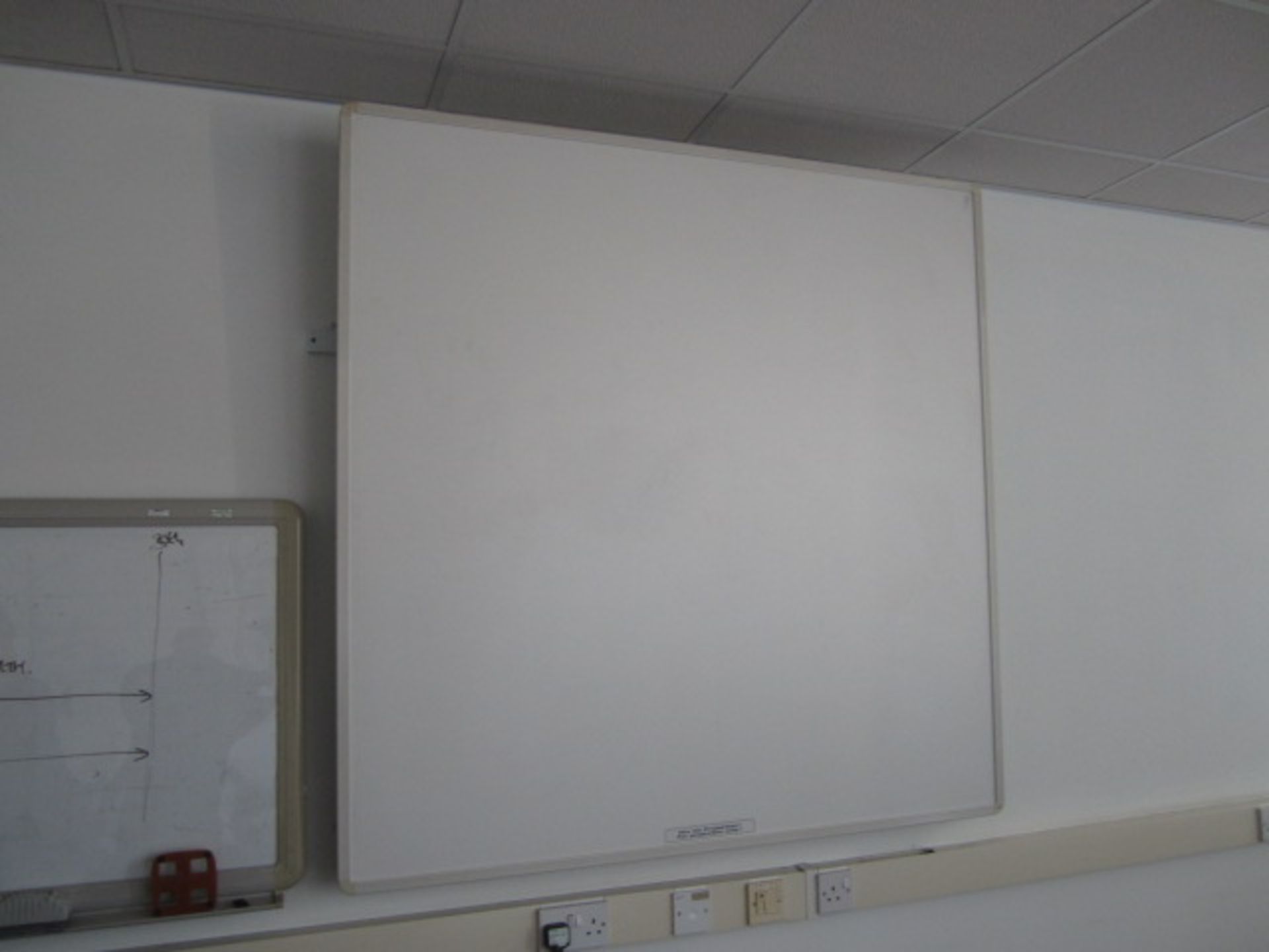 Plus KNS-10 for executive wall mounted smartboard, wall mounted wipe boards - Image 2 of 2